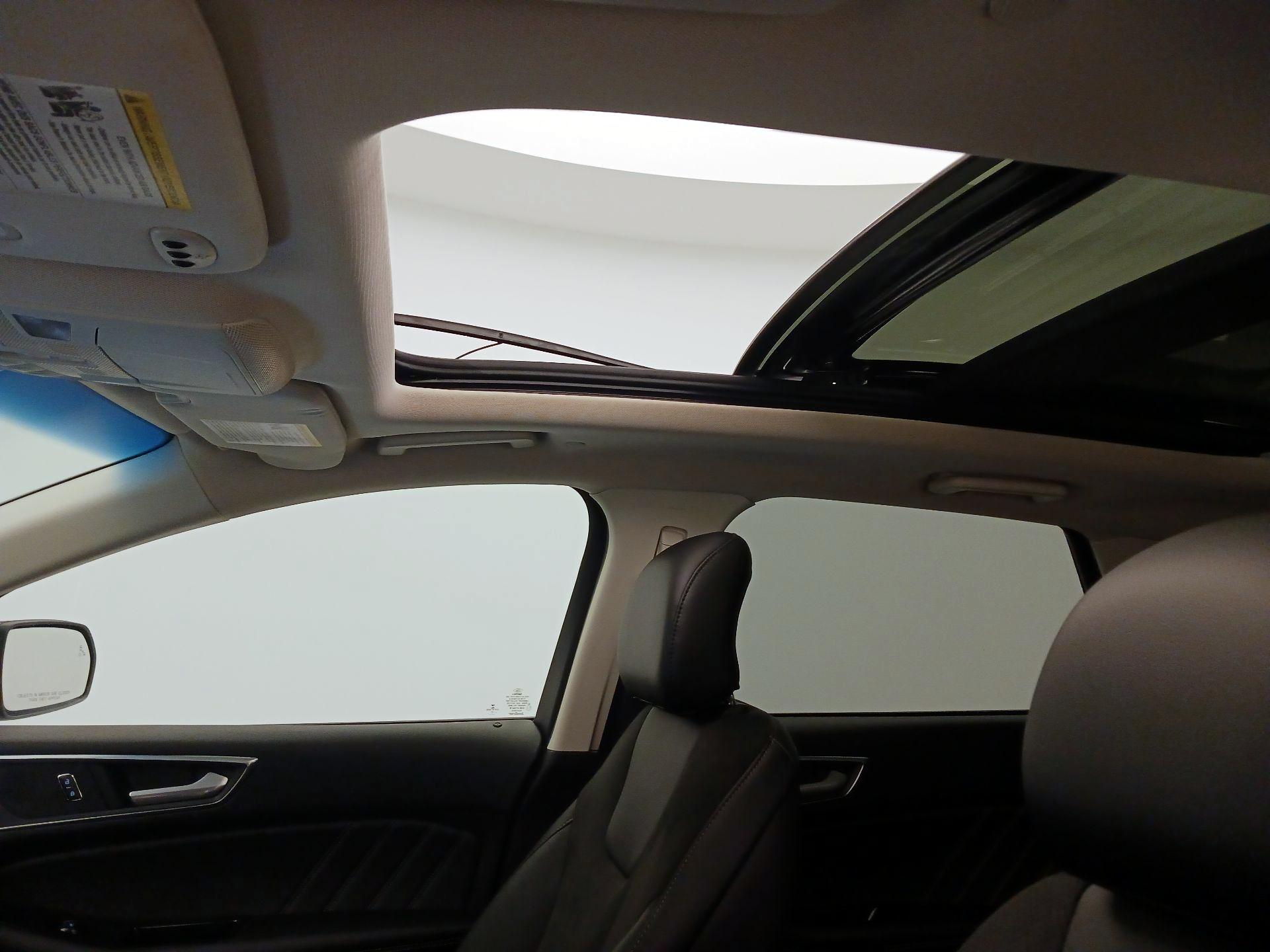 Thumbnail: 2017 Ford Edge - 20