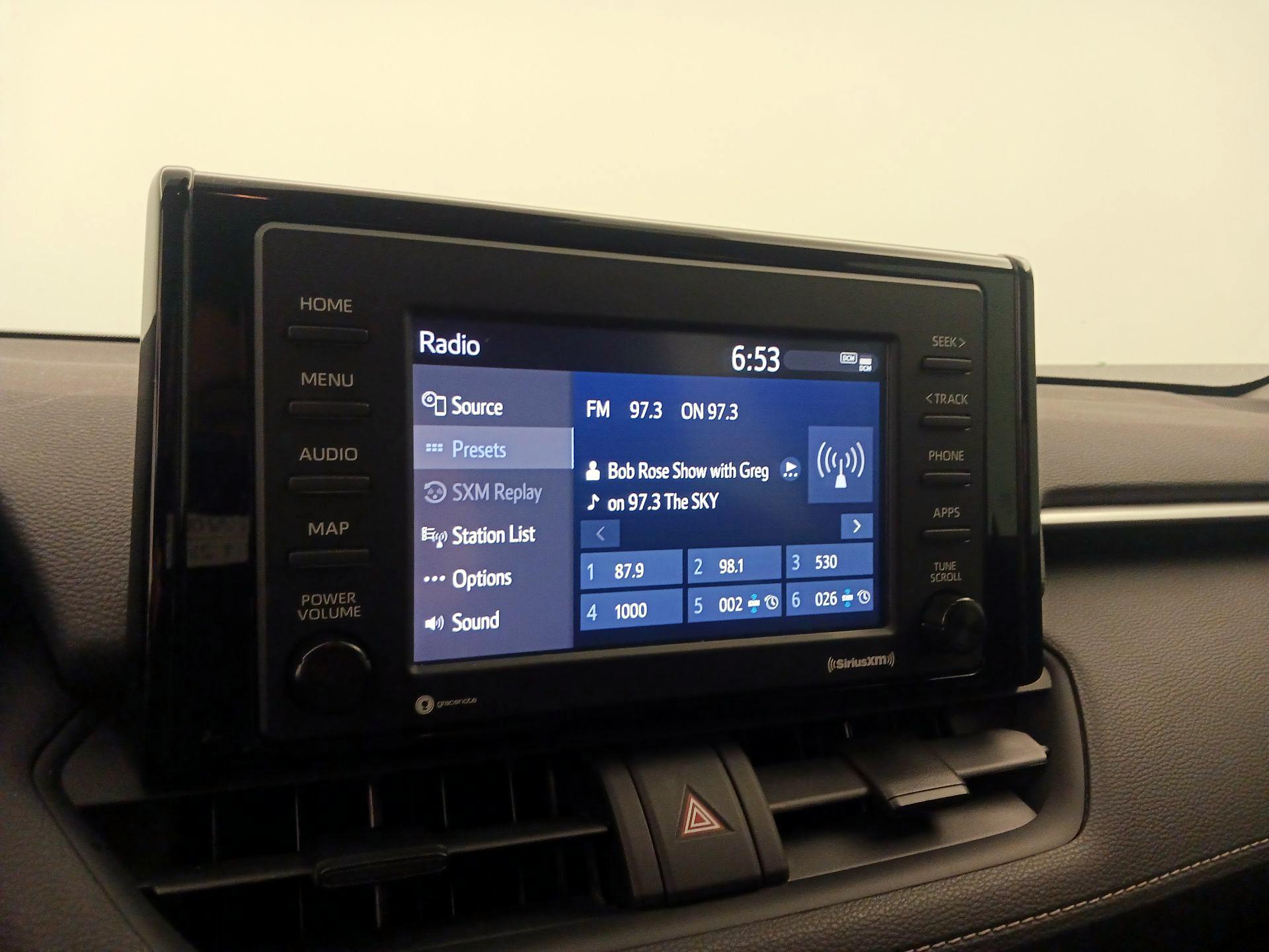 Thumbnail: 2020 Toyota RAV4 - 15