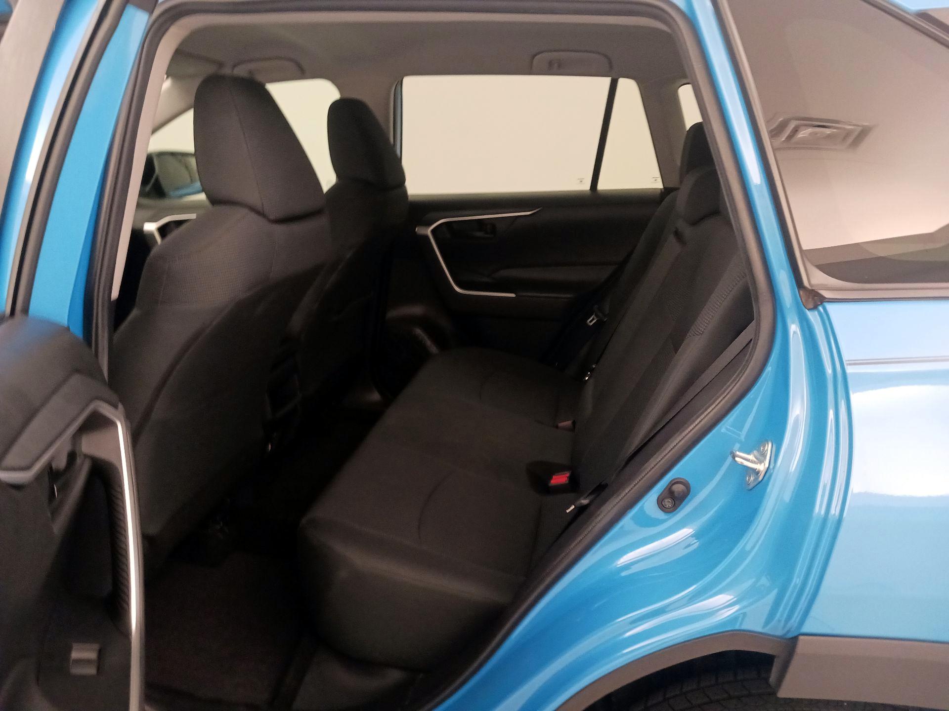 Thumbnail: 2020 Toyota RAV4 - 19