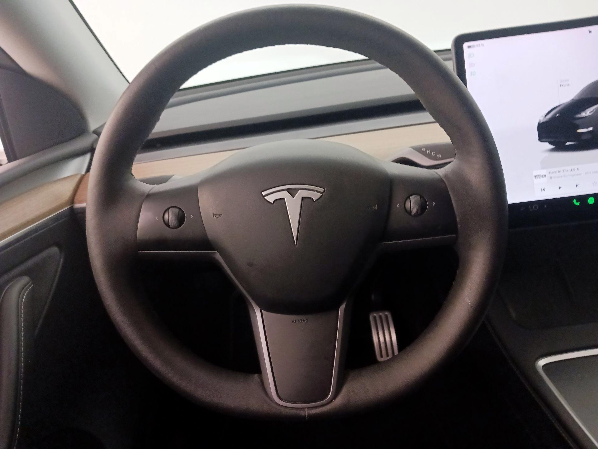 Thumbnail: 2023 Tesla Model Y - 10