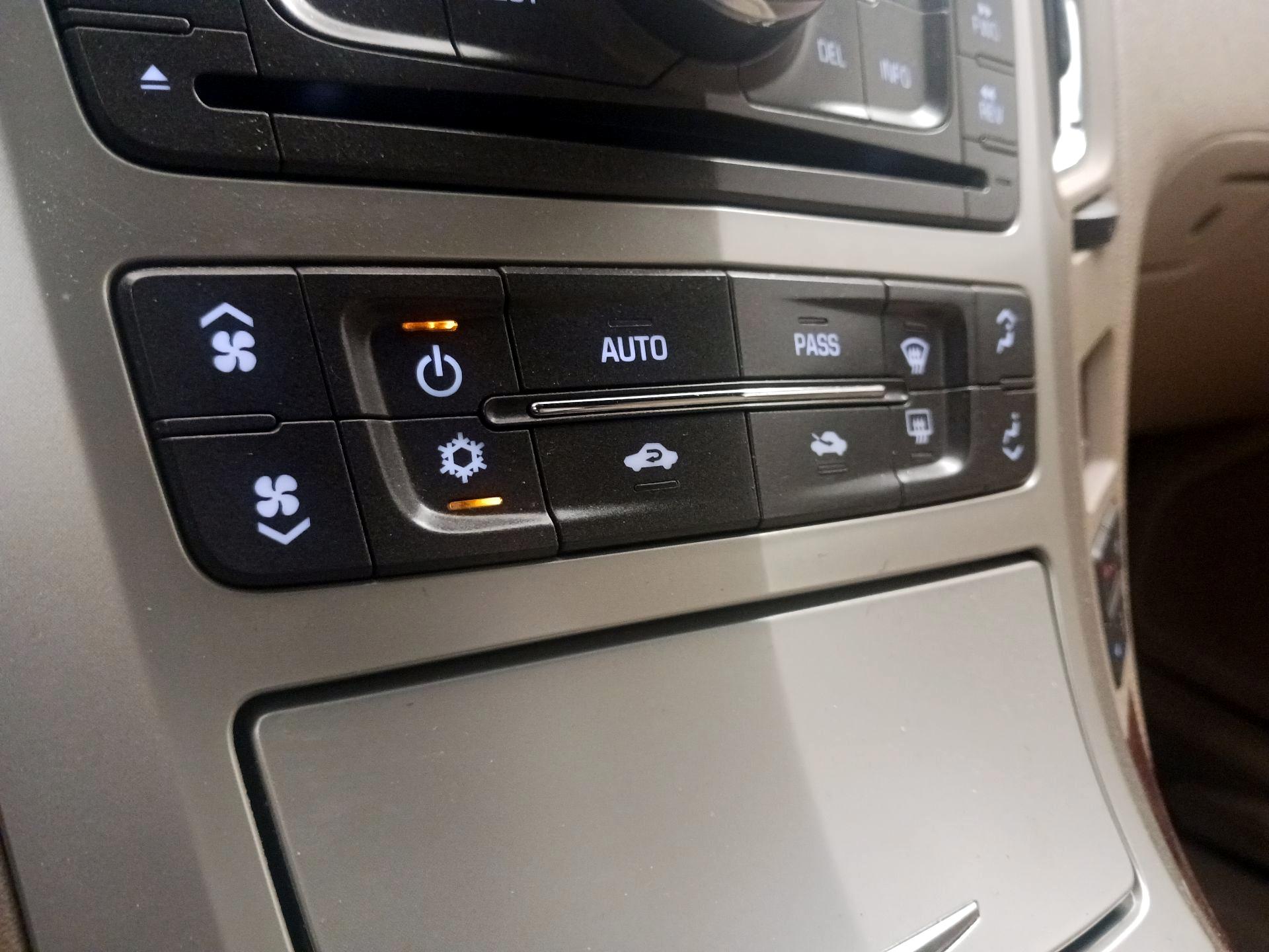 Thumbnail: 2014 Cadillac CTS - 16