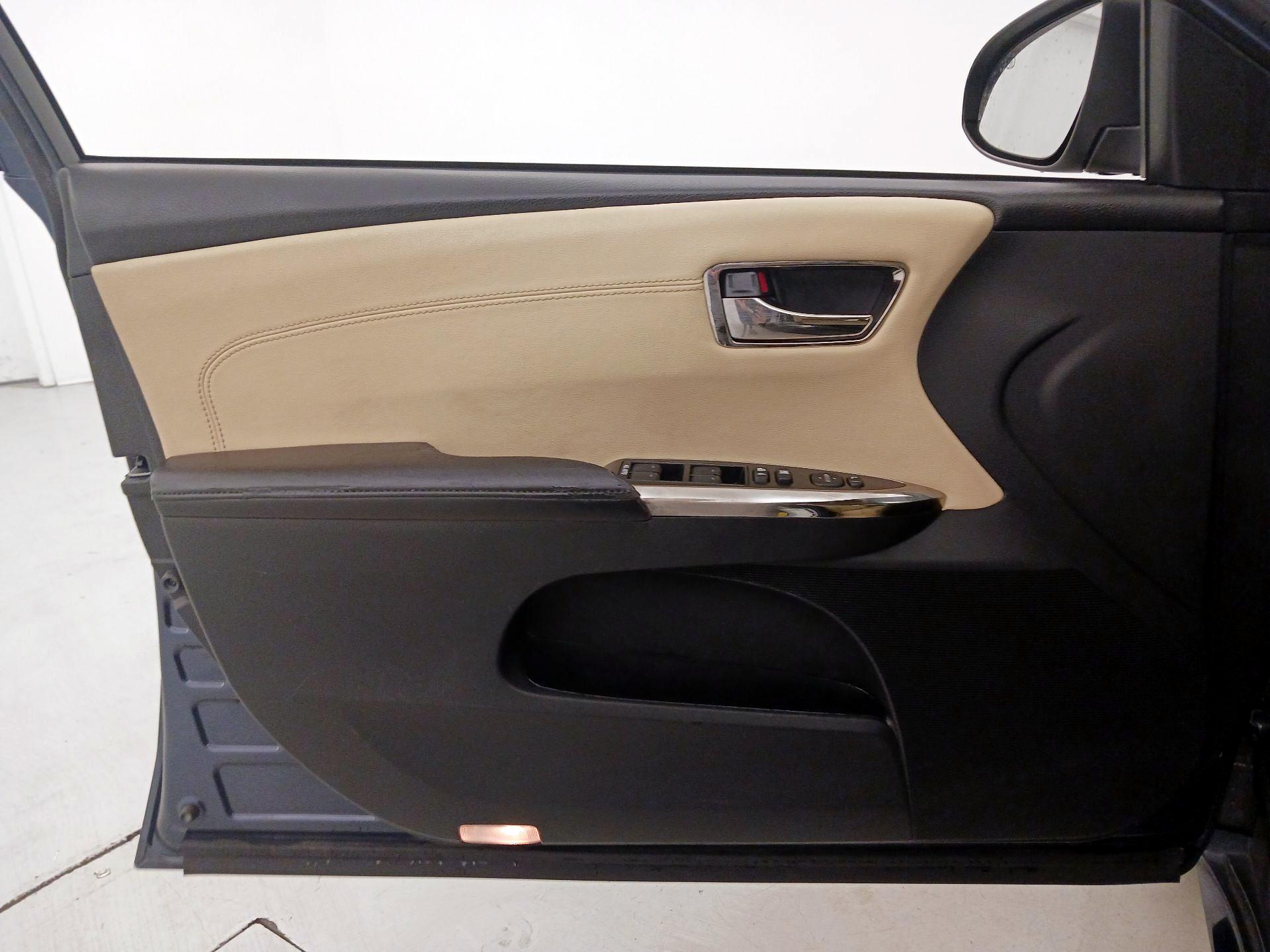 Thumbnail: 2014 Toyota Avalon - 12