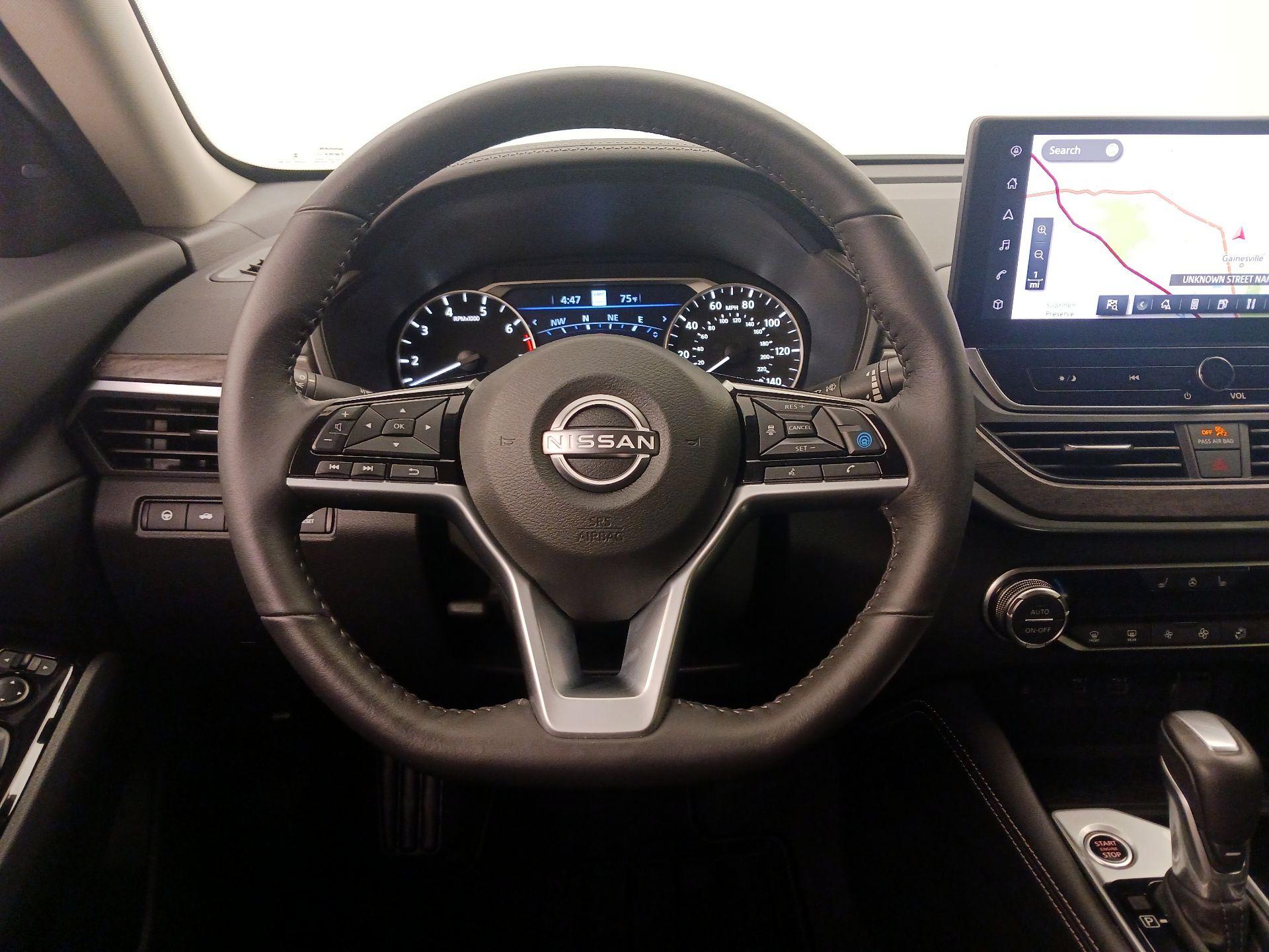 Thumbnail: 2025 Nissan Altima - 10