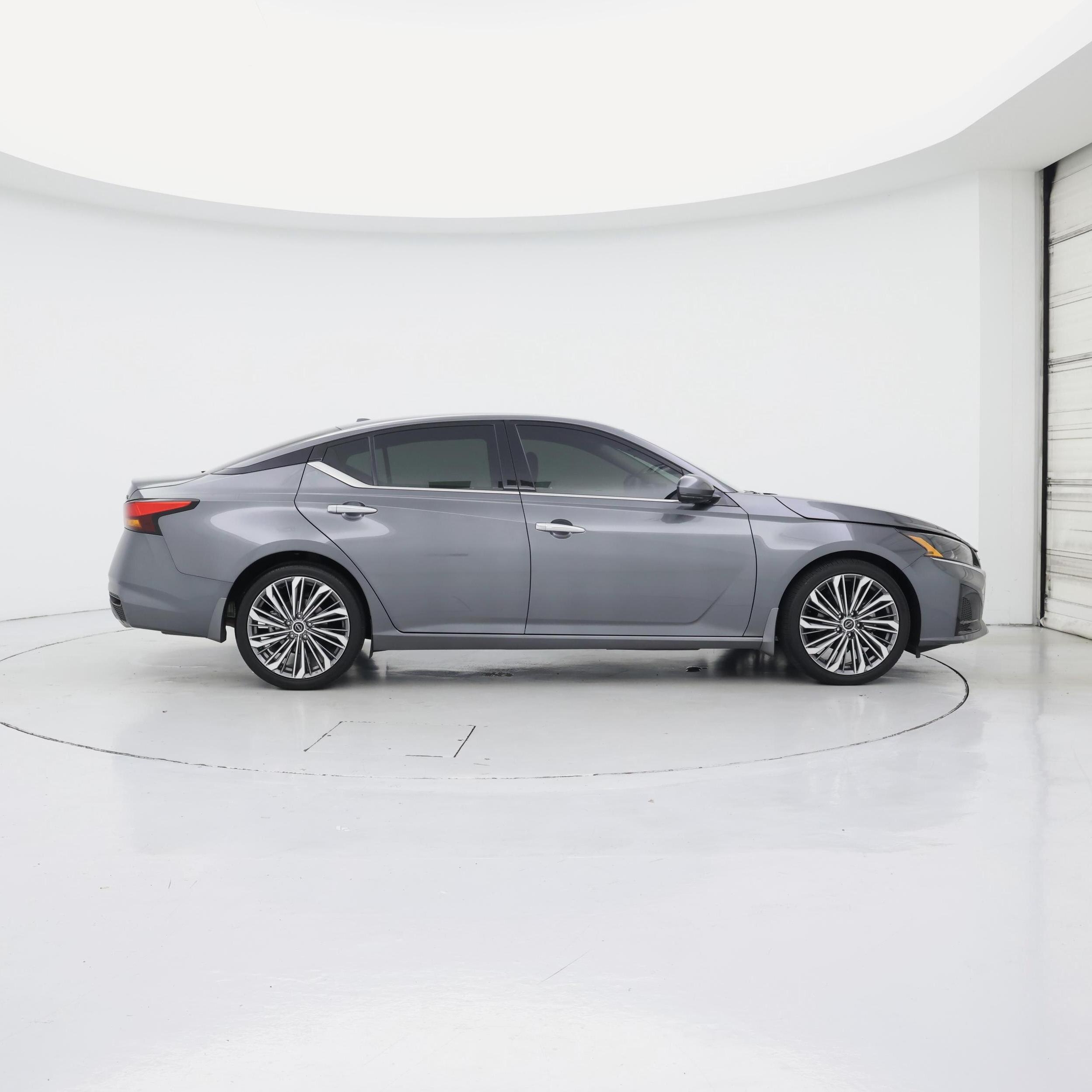 Thumbnail: 2025 Nissan Altima - 7