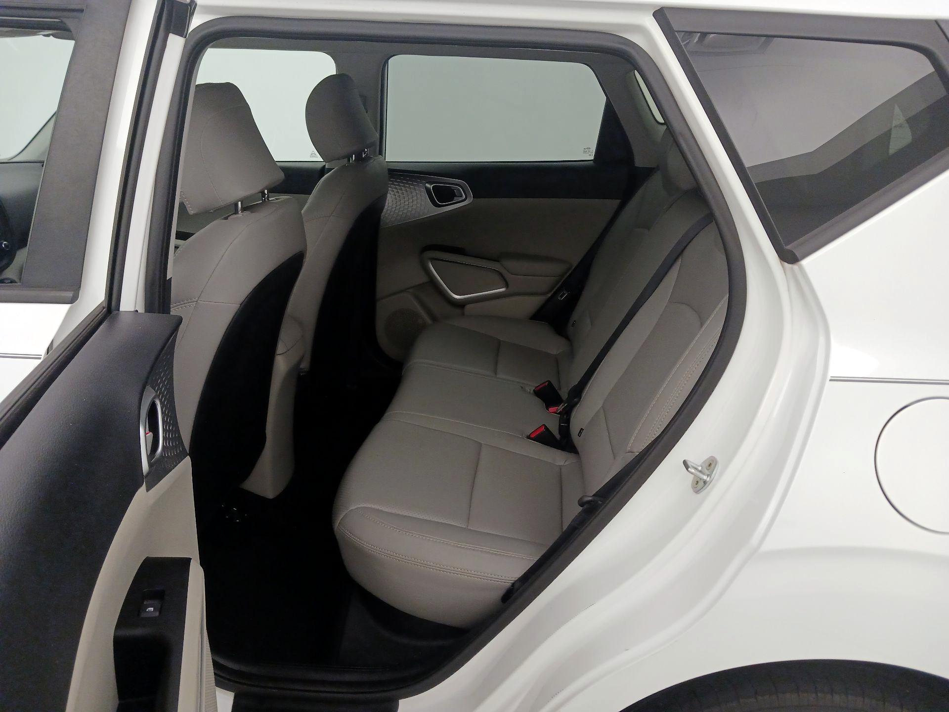 Thumbnail: 2020 Kia Soul - 19
