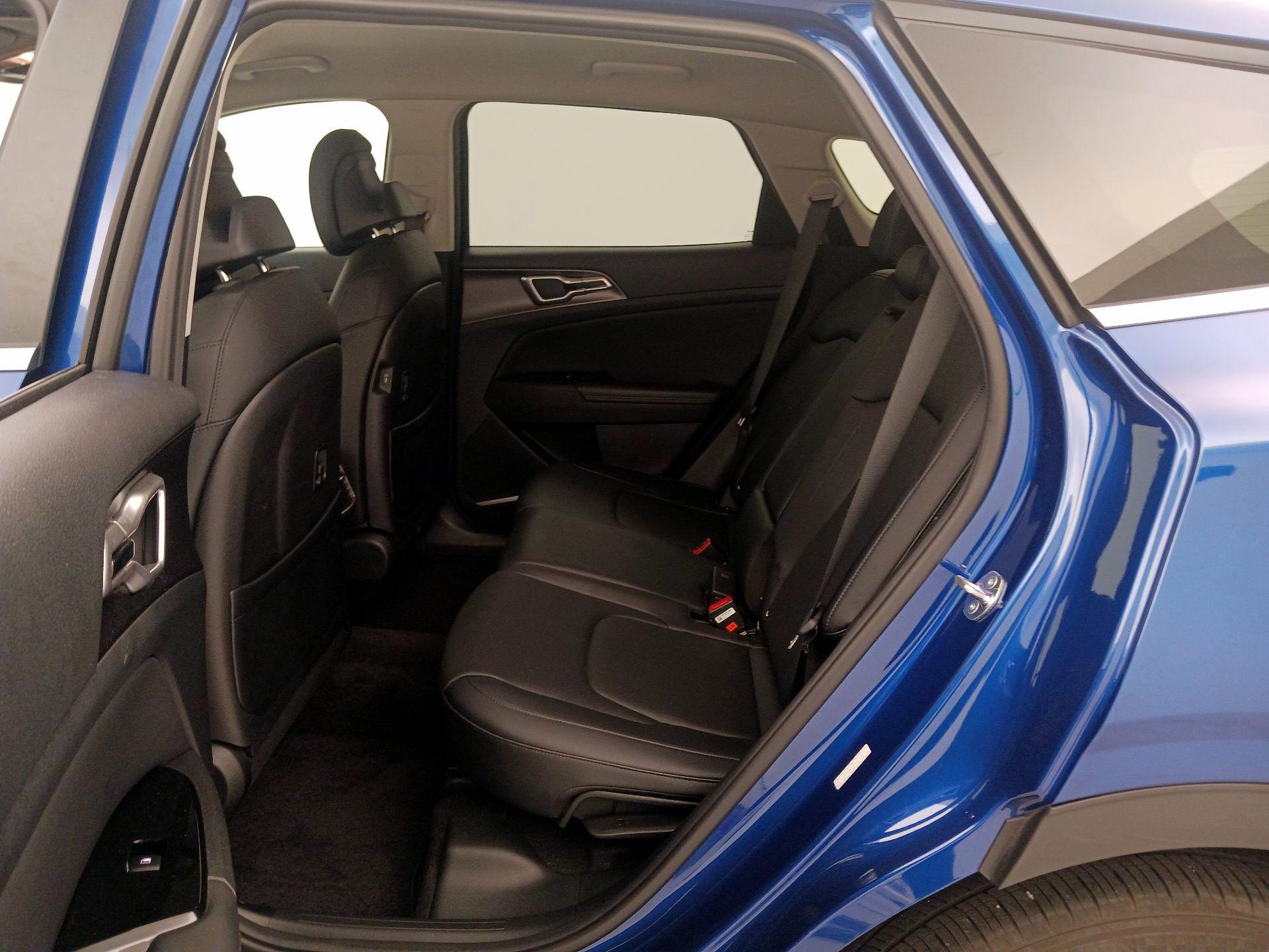 Thumbnail: 2023 Kia Sportage - 20