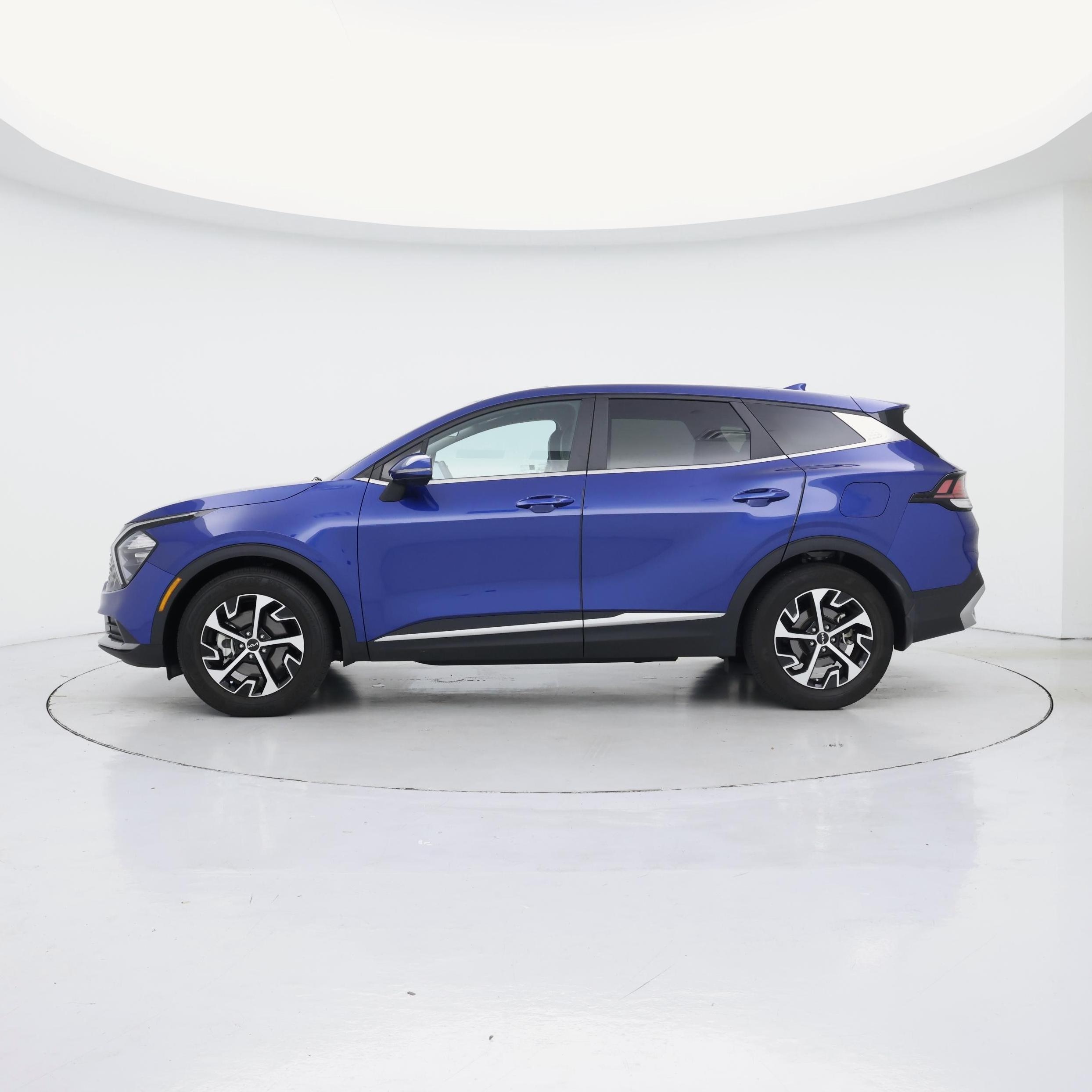 Thumbnail: 2023 Kia Sportage - 3