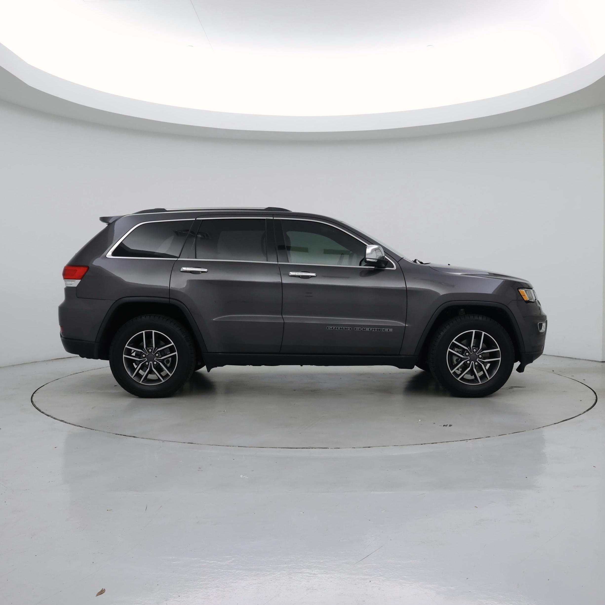 Thumbnail: 2019 Jeep Grand Cherokee - 7