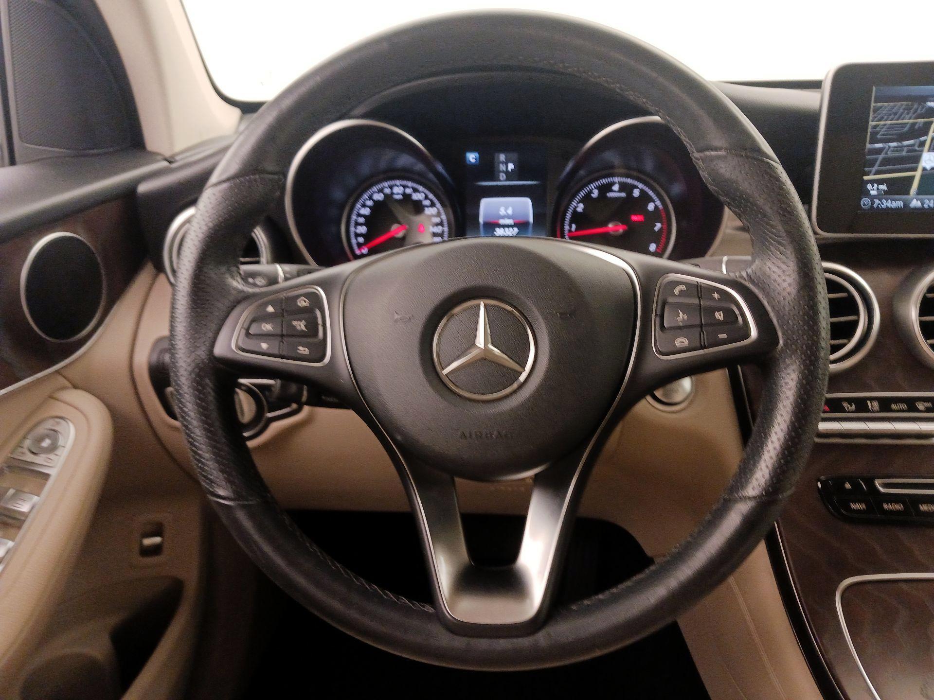Thumbnail: 2019 Mercedes-Benz GLC - 10