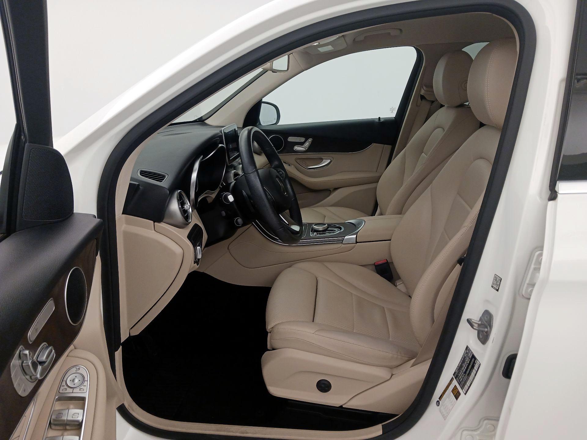 Thumbnail: 2019 Mercedes-Benz GLC - 11