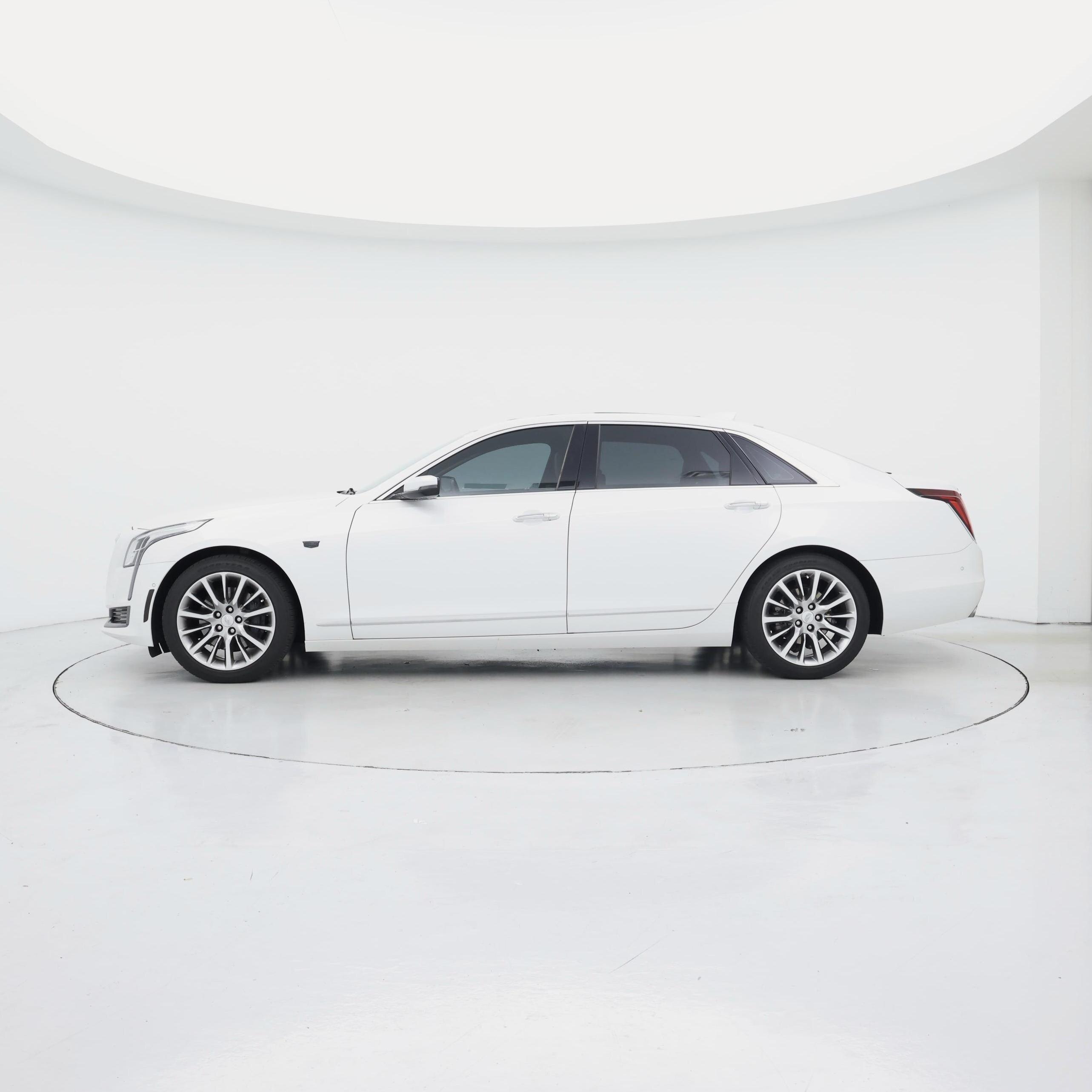 Thumbnail: 2018 Cadillac CT6 - 3