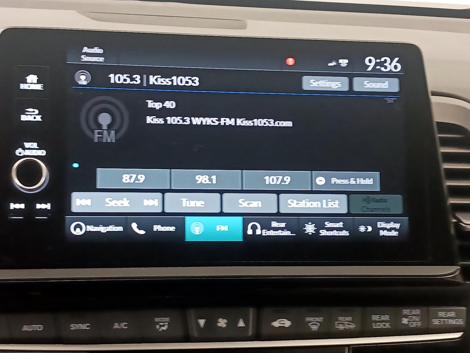 2025 Honda Odyssey Touring - Photo 17