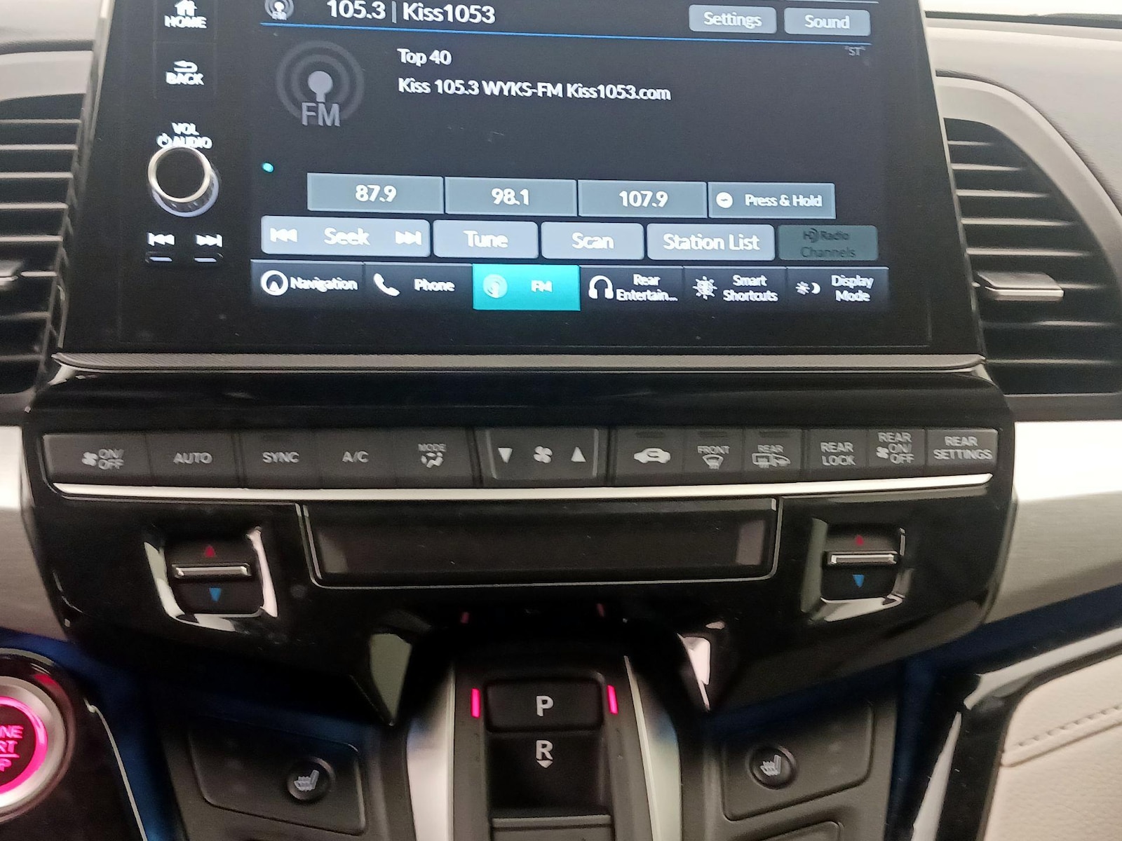 2025 Honda Odyssey Touring - Photo 18
