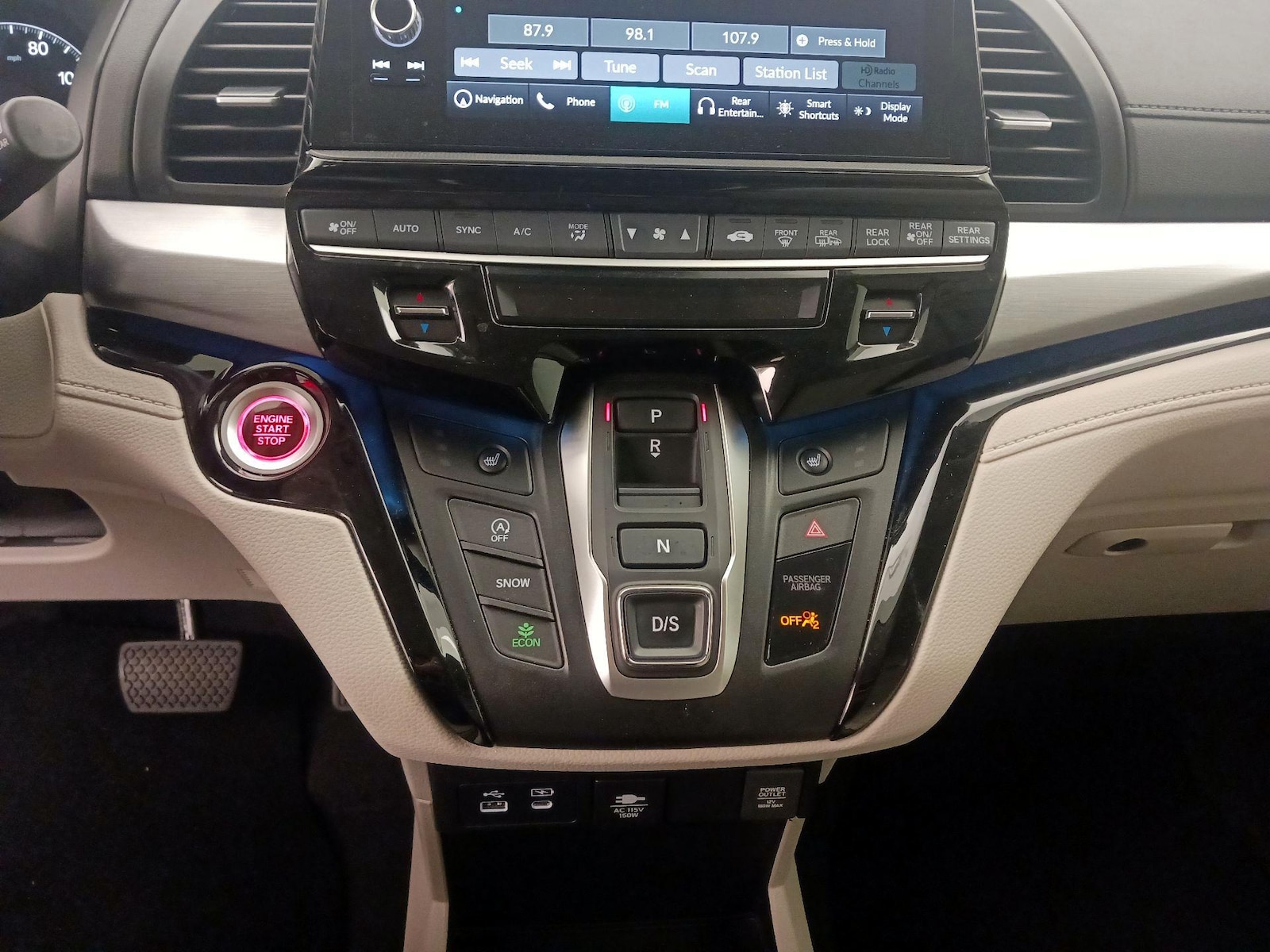 2025 Honda Odyssey Touring - Photo 19