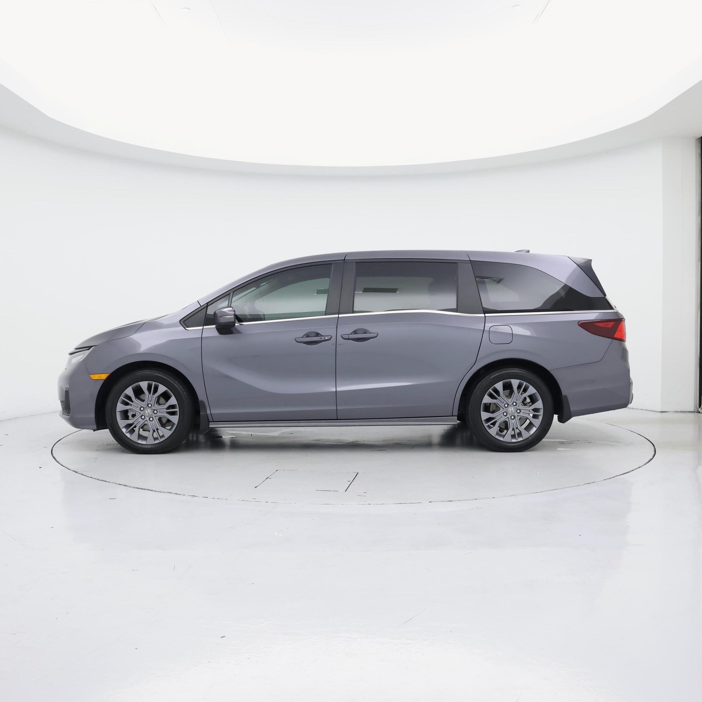 Thumbnail: 2025 Honda Odyssey - 3