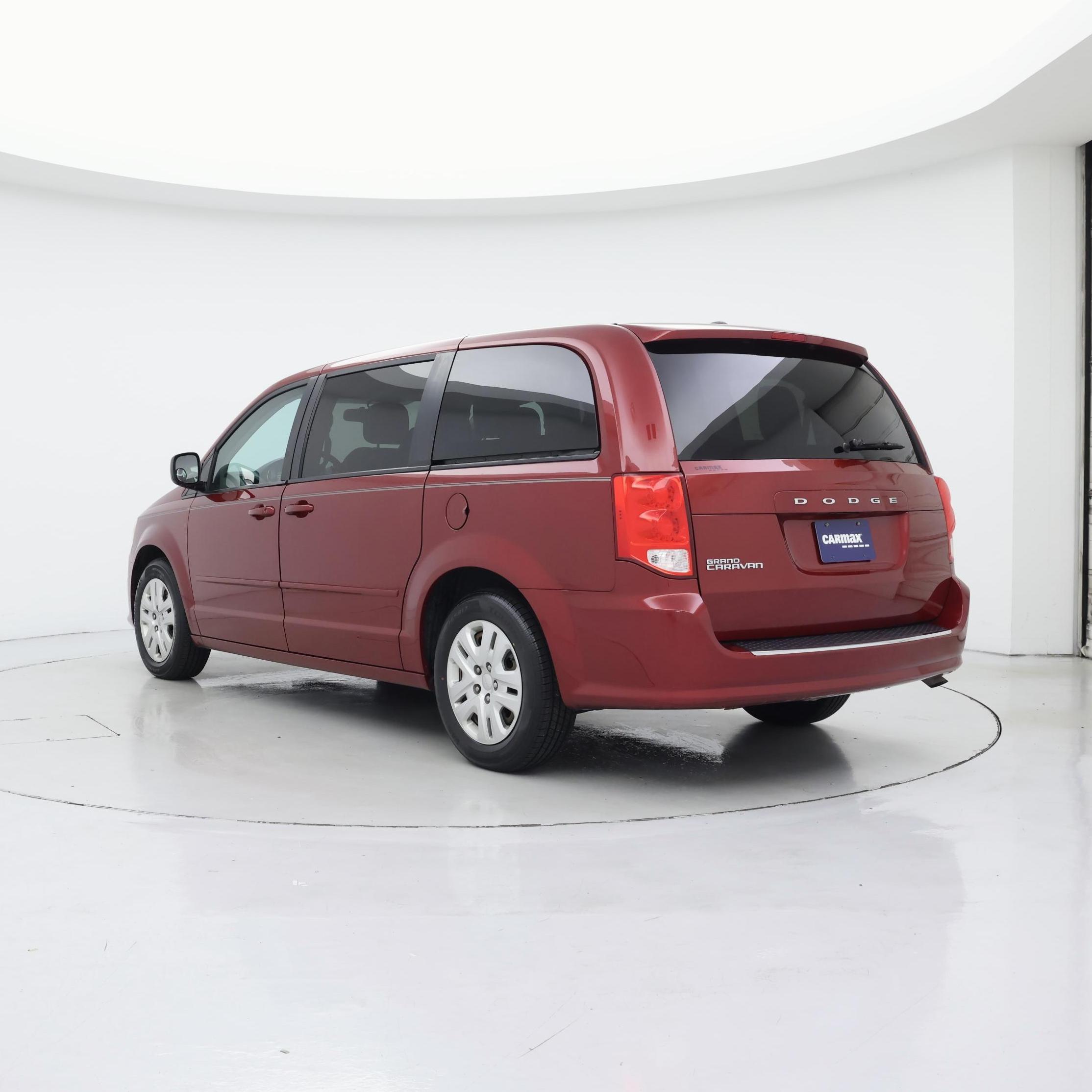 Thumbnail: 2016 Dodge Grand Caravan - 2