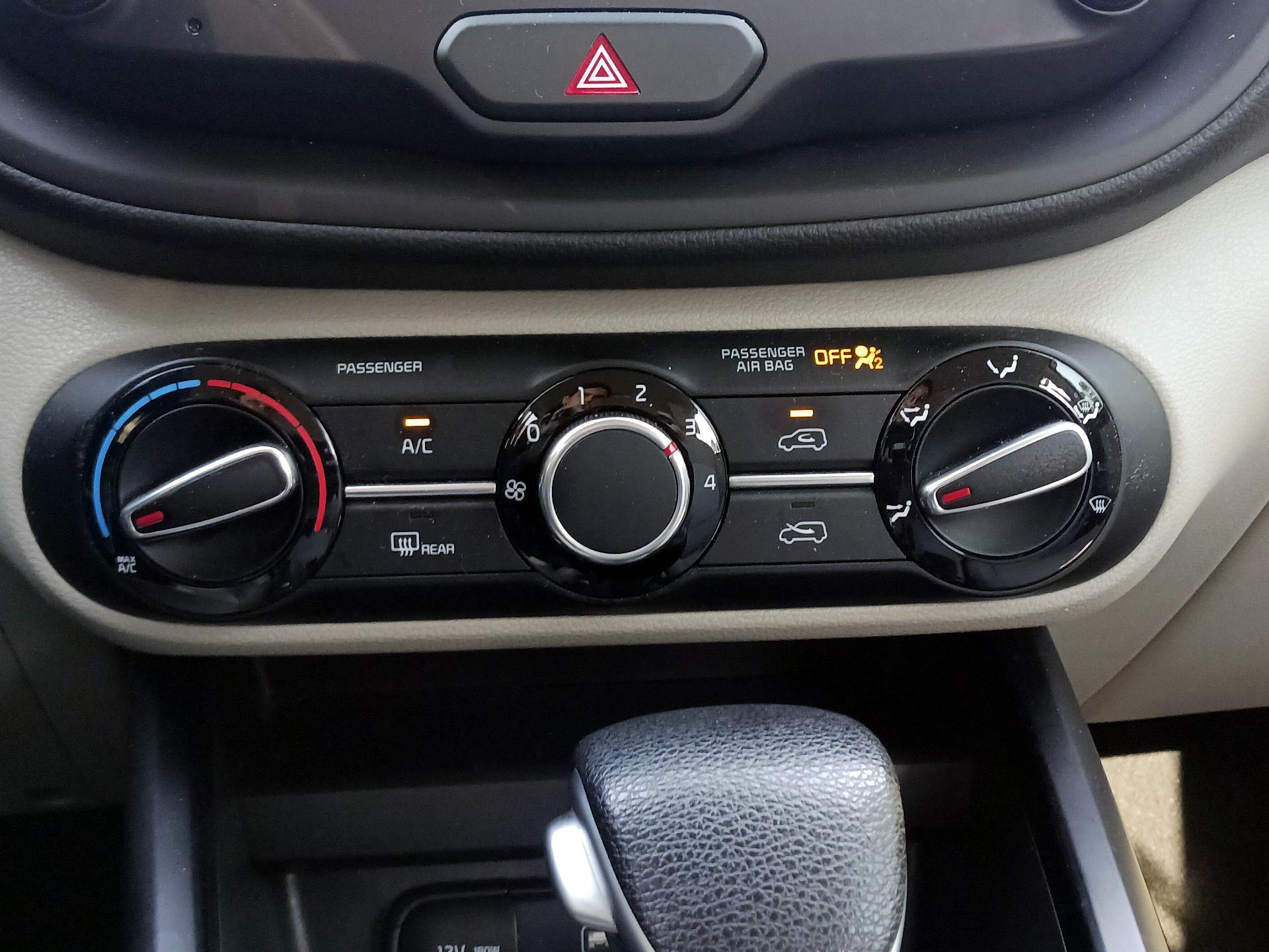 Thumbnail: 2020 Kia Soul - 15