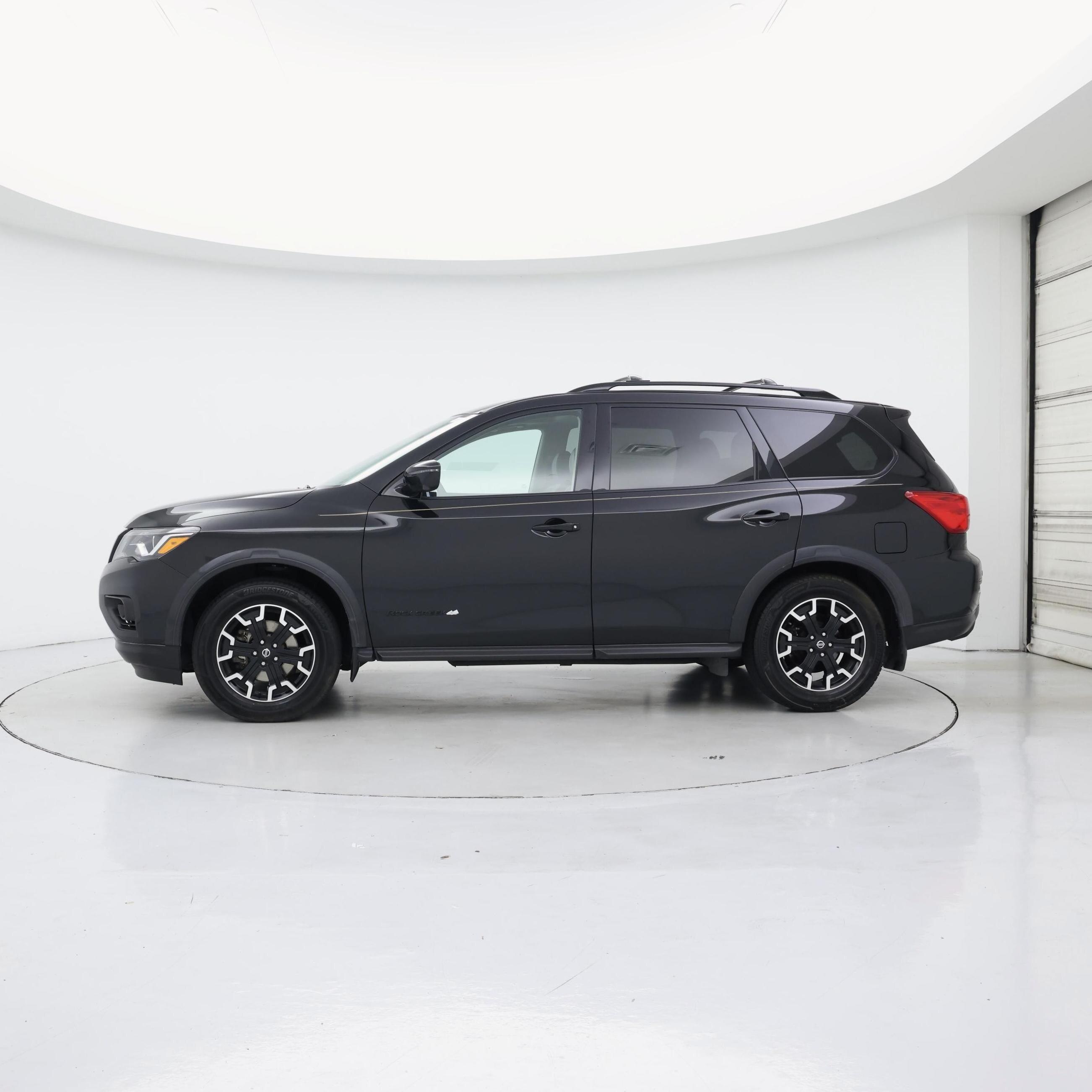 Thumbnail: 2020 Nissan Pathfinder - 3