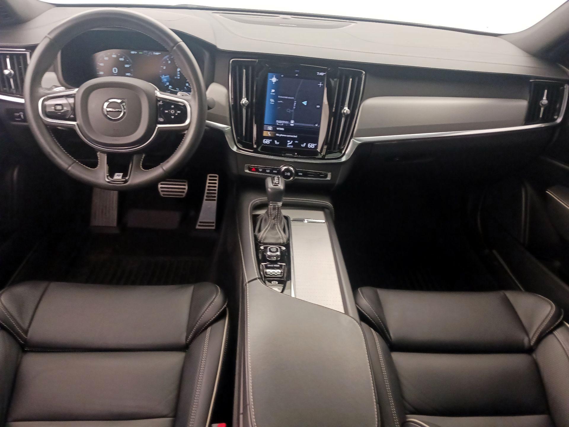 Thumbnail: 2020 Volvo S90 - 9
