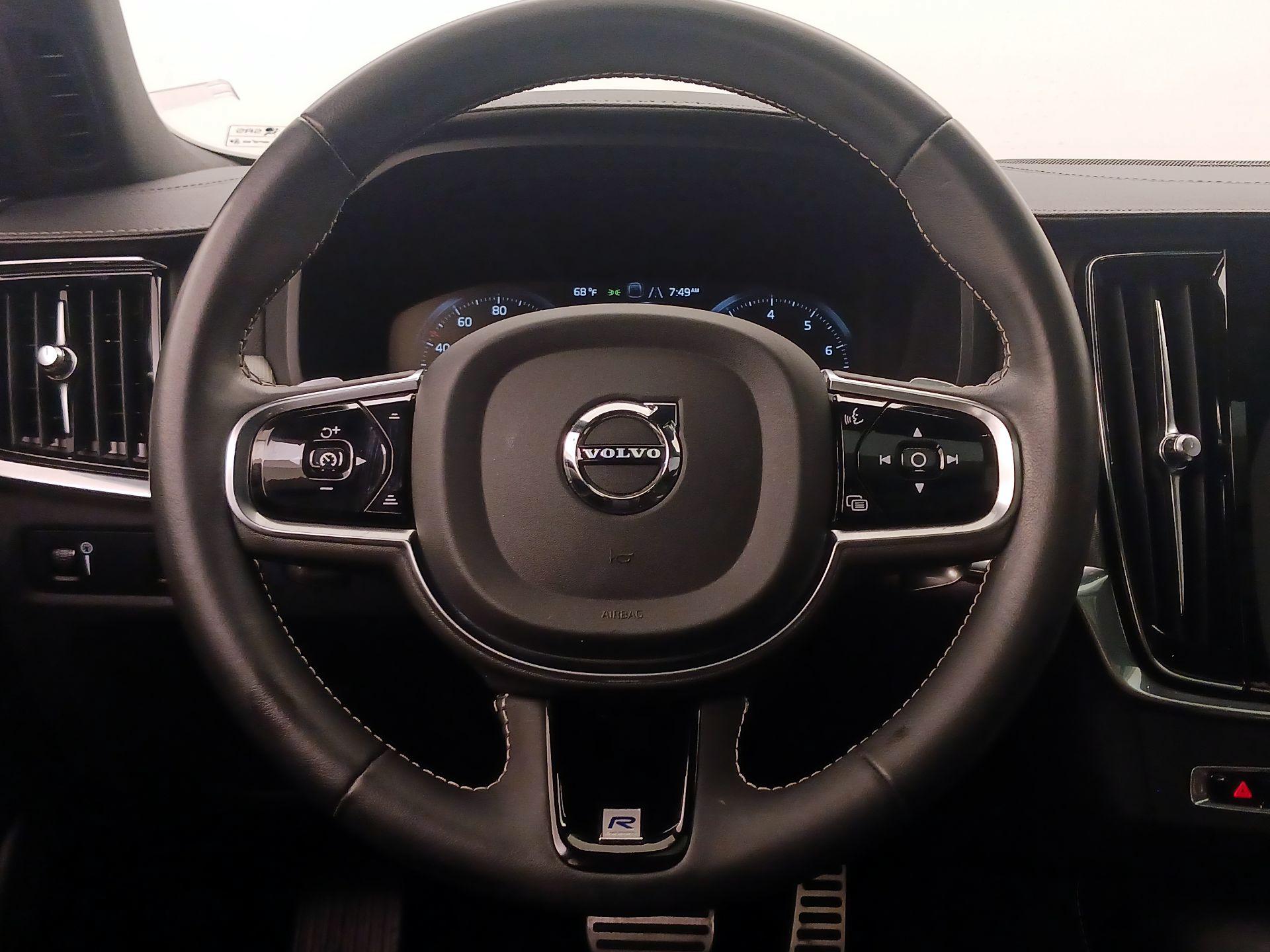 Thumbnail: 2020 Volvo S90 - 10