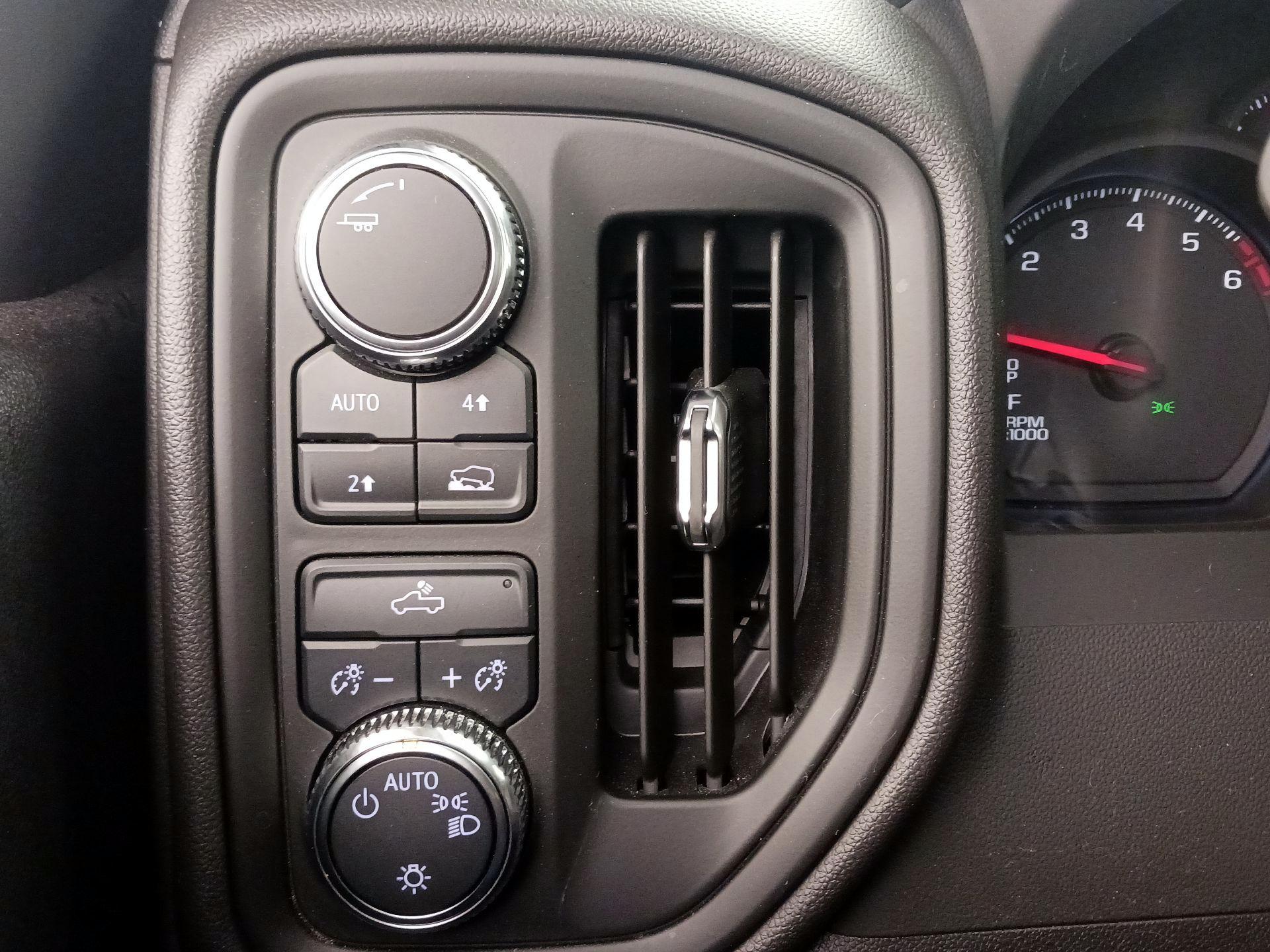 Thumbnail: 2024 GMC Sierra 1500 - 13