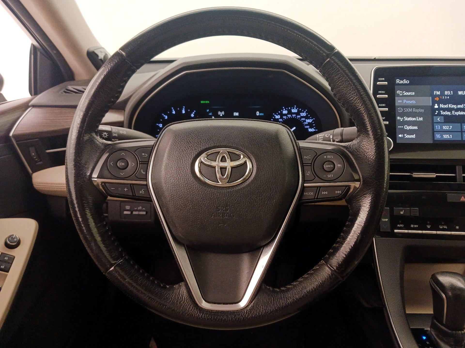 Thumbnail: 2019 Toyota Avalon - 10
