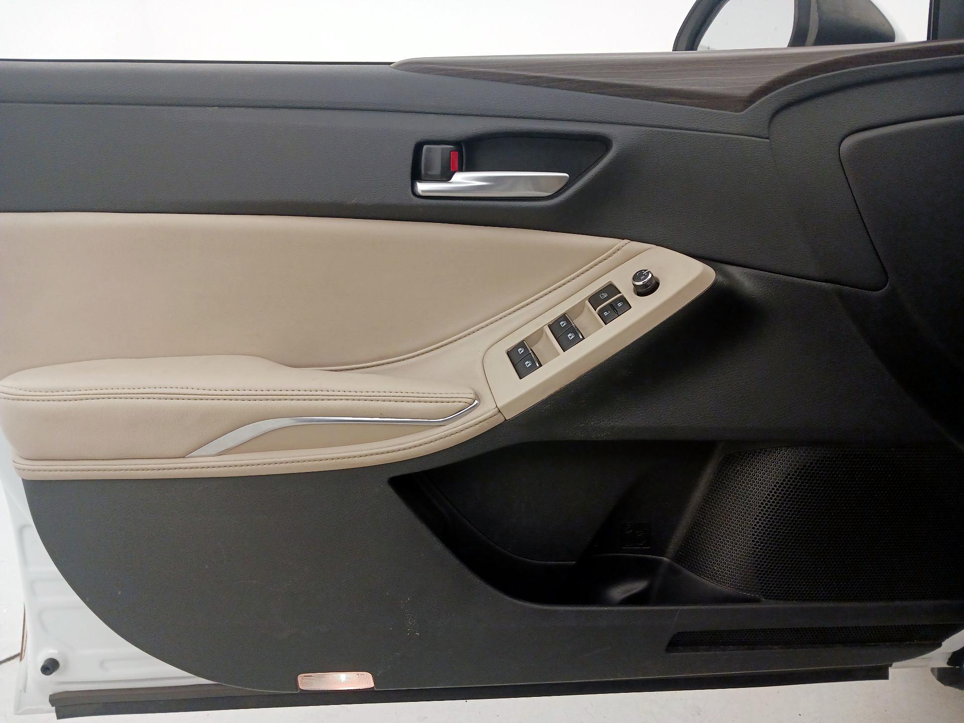 Thumbnail: 2019 Toyota Avalon - 12