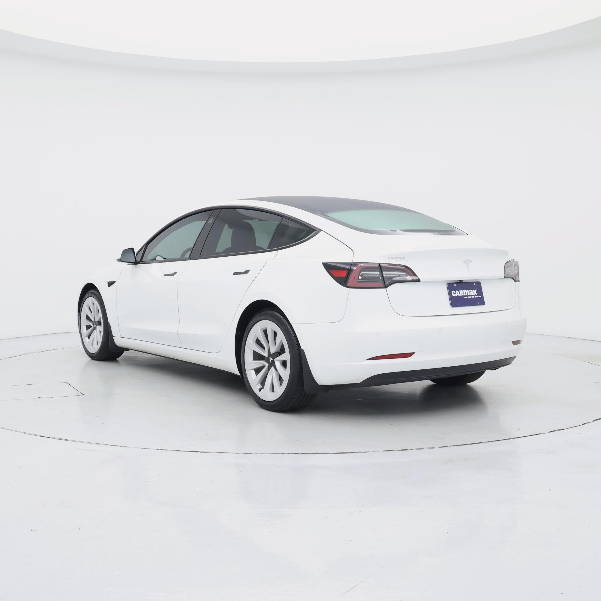 Thumbnail: 2022 Tesla Model 3 - 2