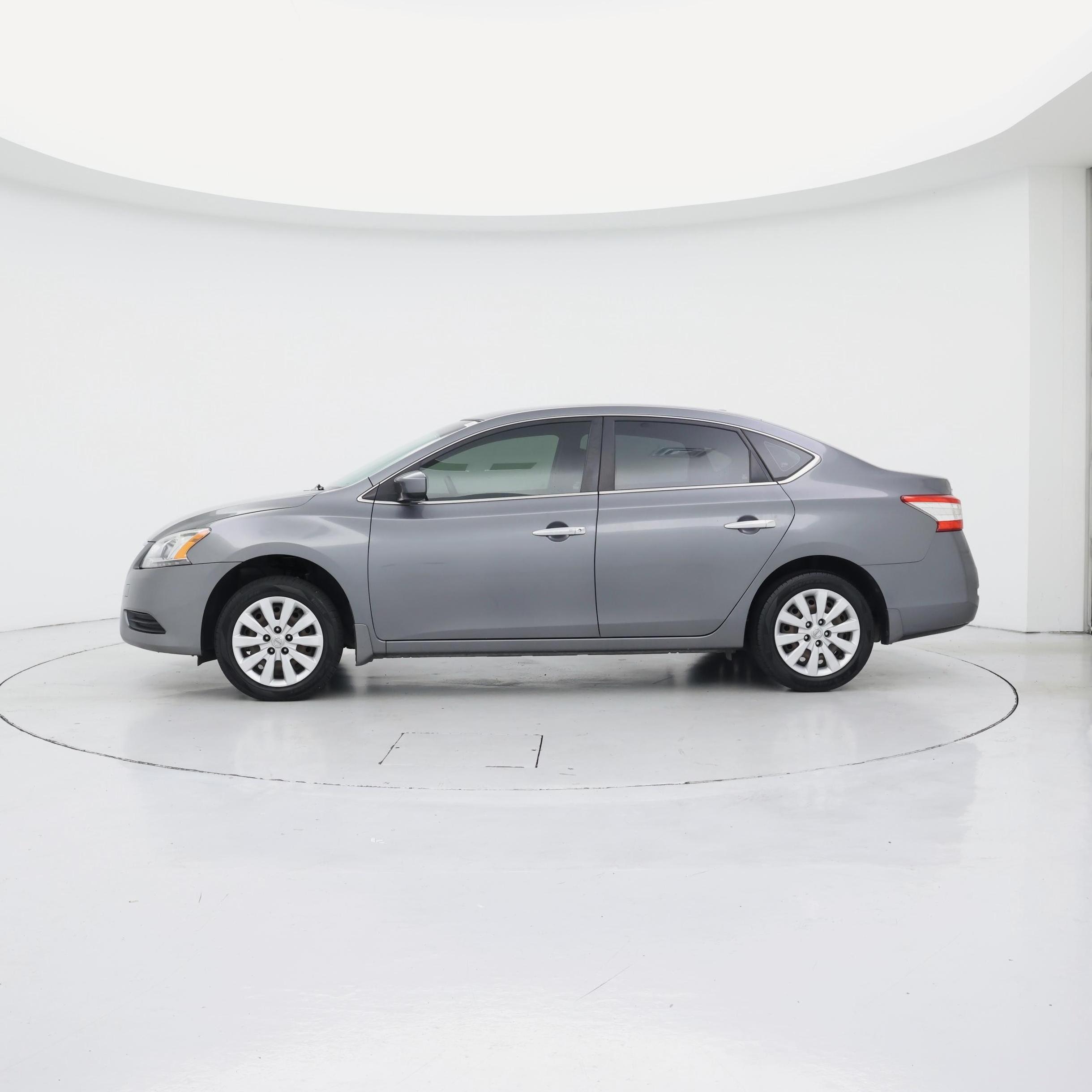 Thumbnail: 2015 Nissan Sentra - 3