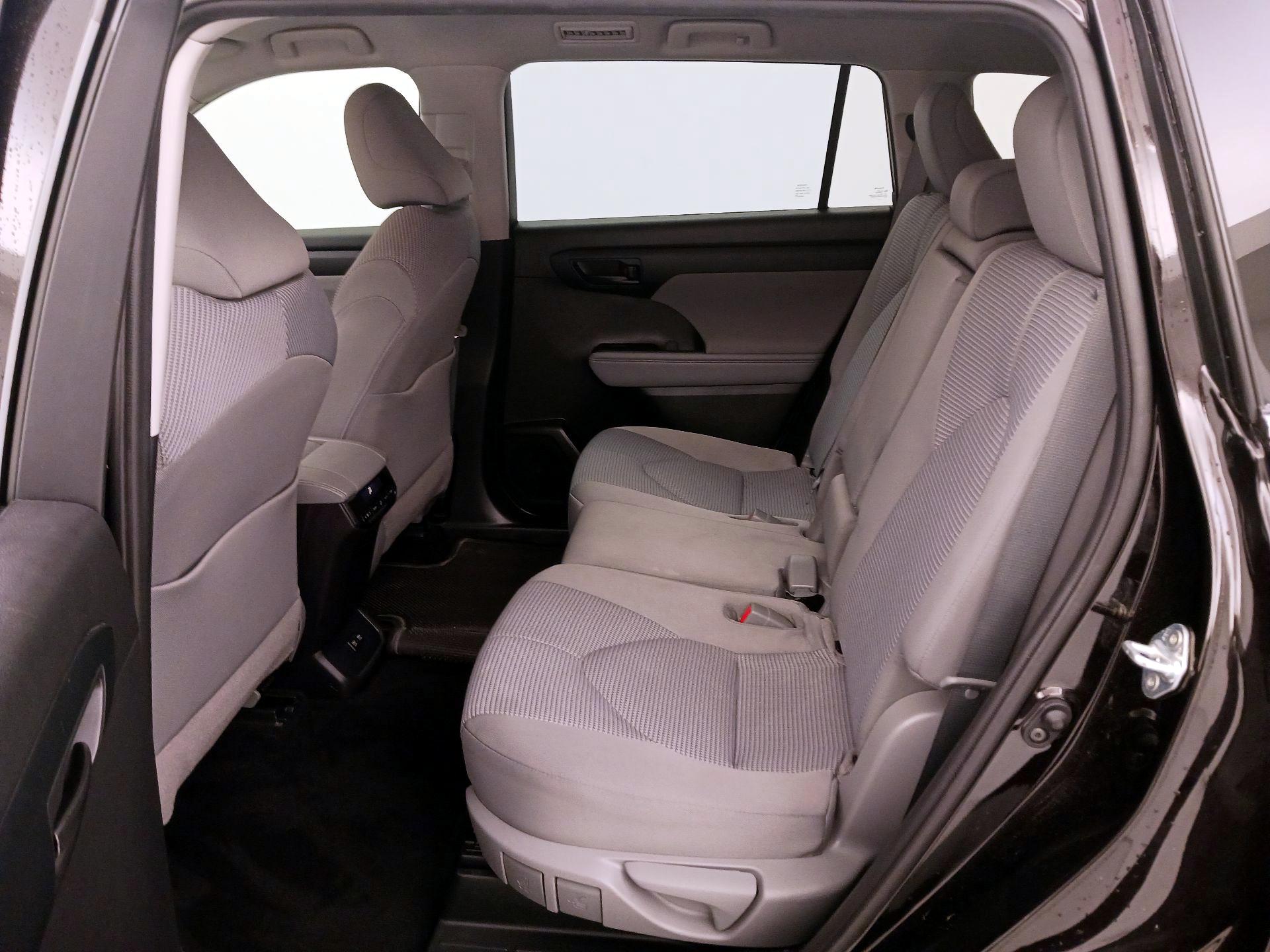 Thumbnail: 2020 Toyota Highlander - 19