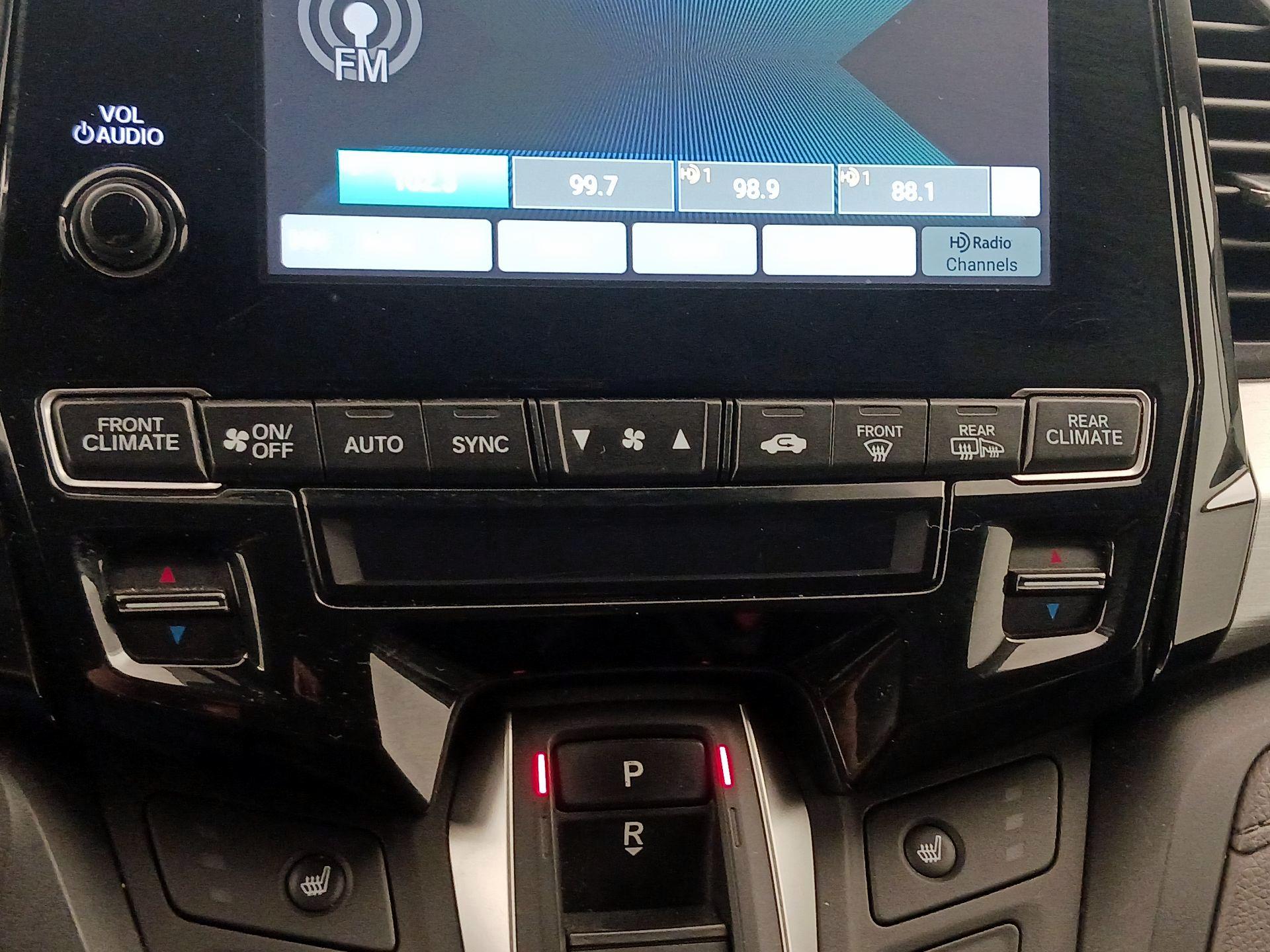 Thumbnail: 2019 Honda Odyssey - 17
