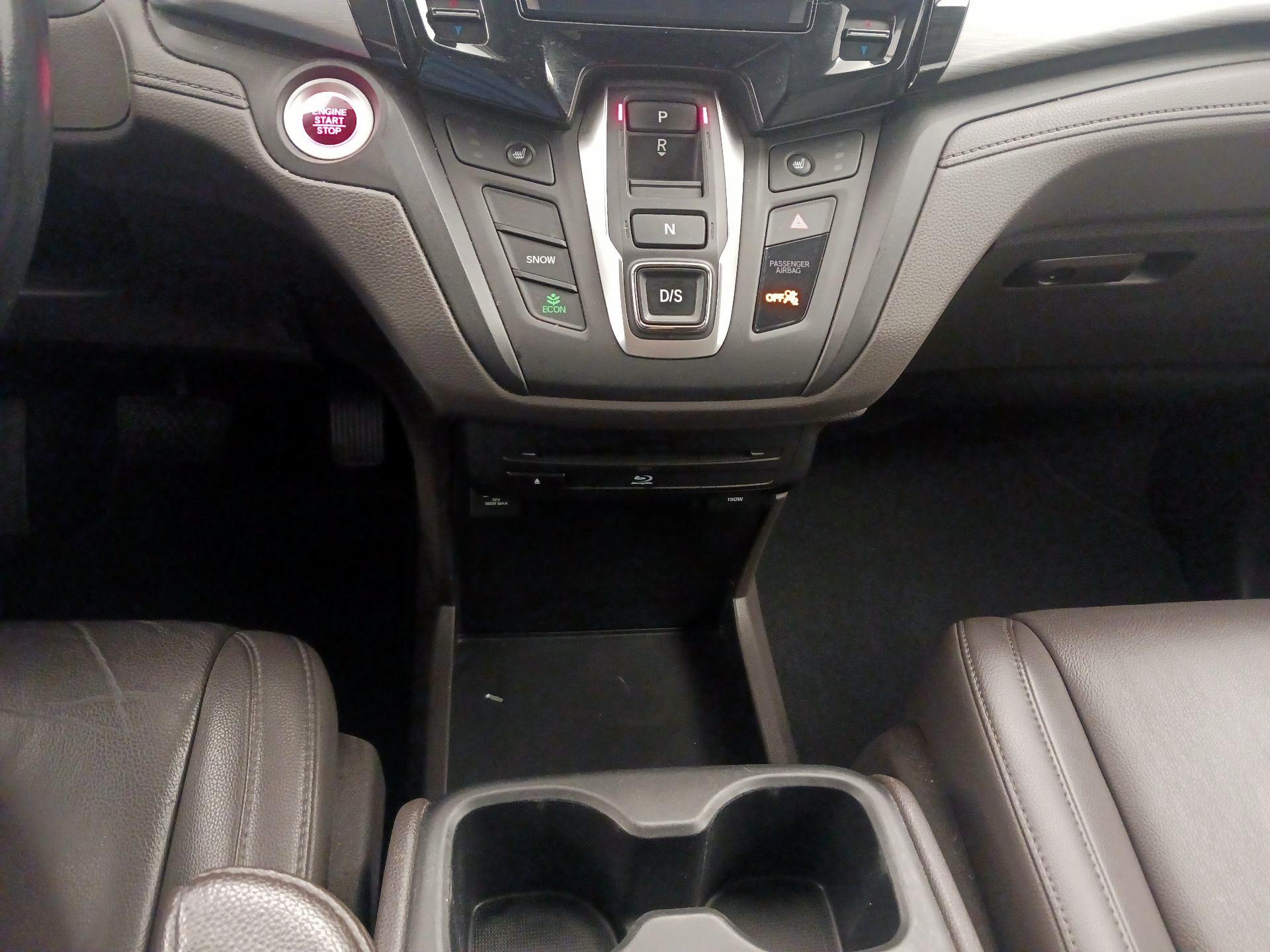 Thumbnail: 2019 Honda Odyssey - 18