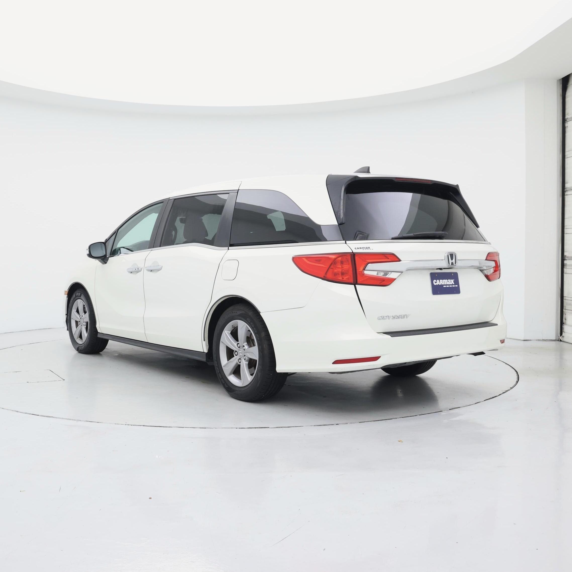 Thumbnail: 2019 Honda Odyssey - 2