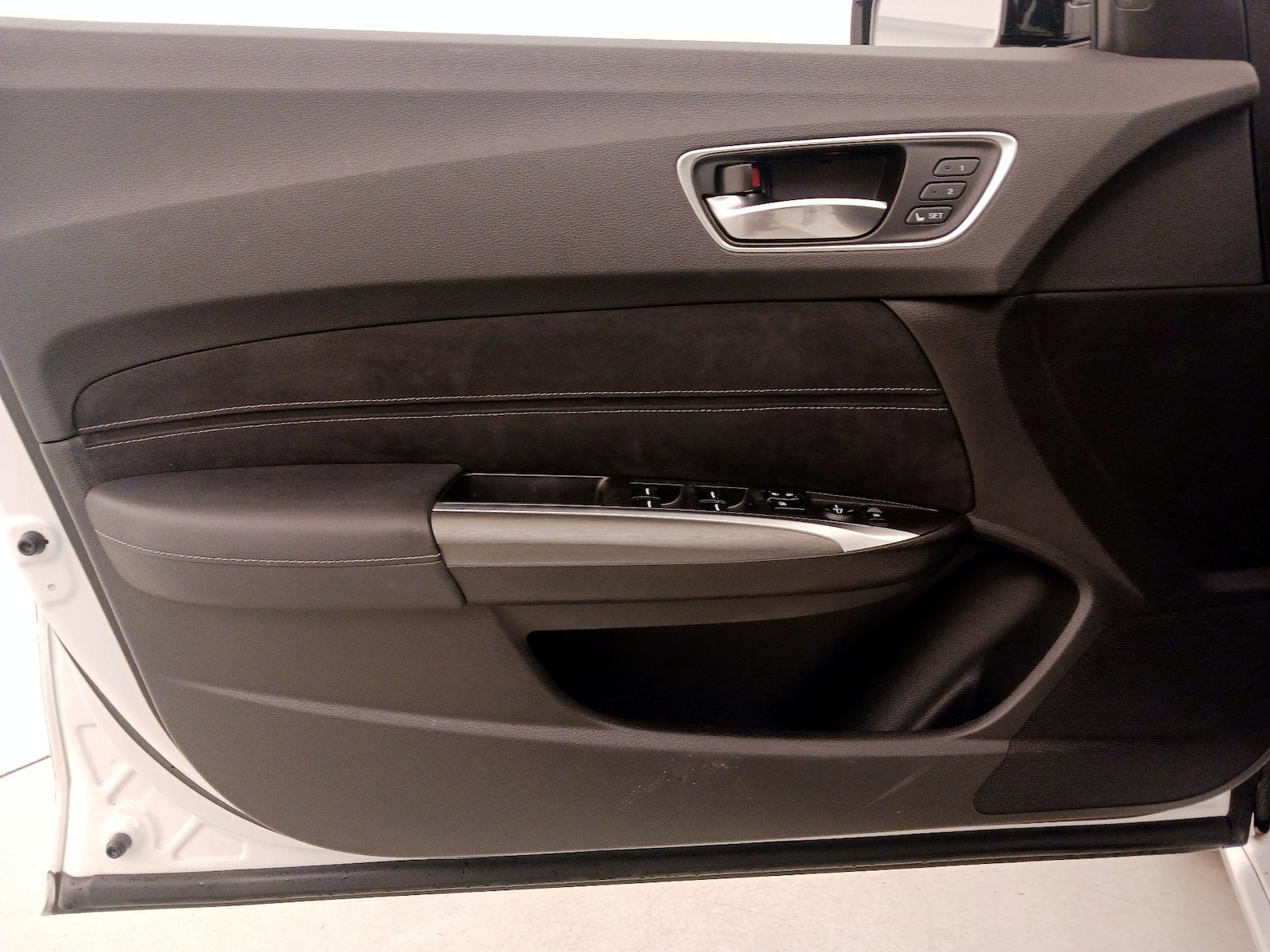 2020 Acura TLX - Photo 13