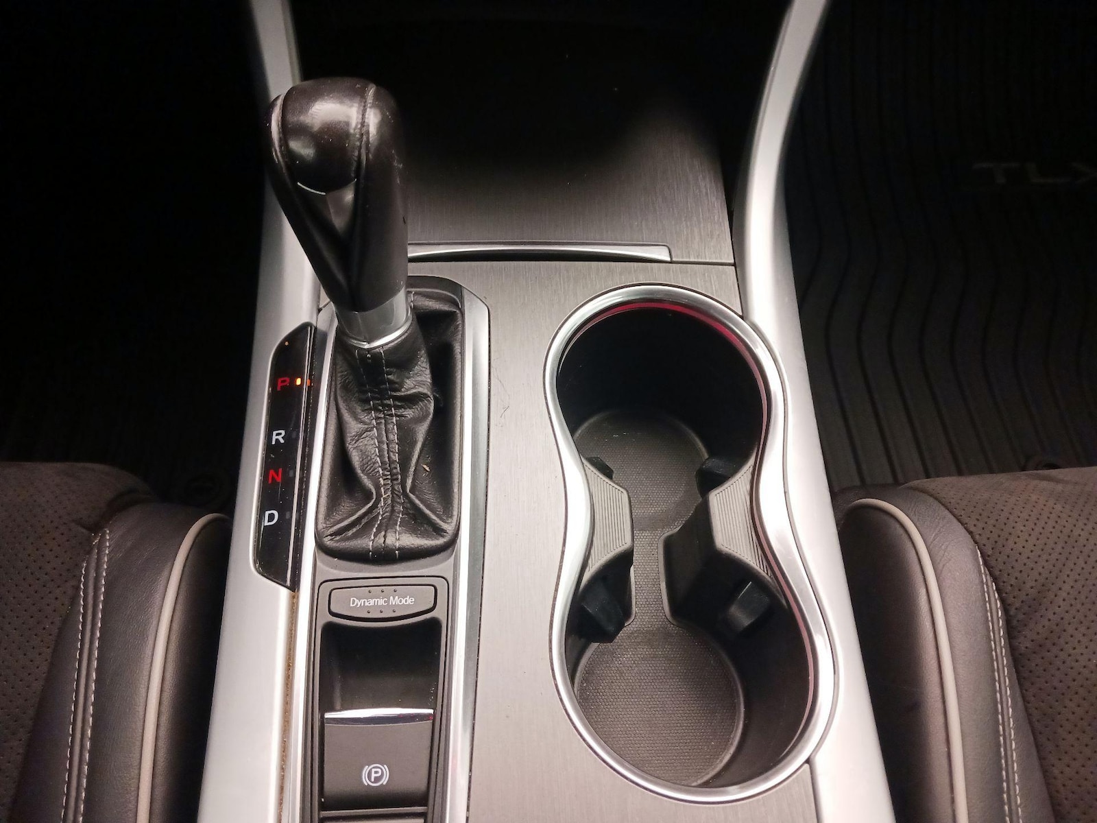 2020 Acura TLX - Photo 18