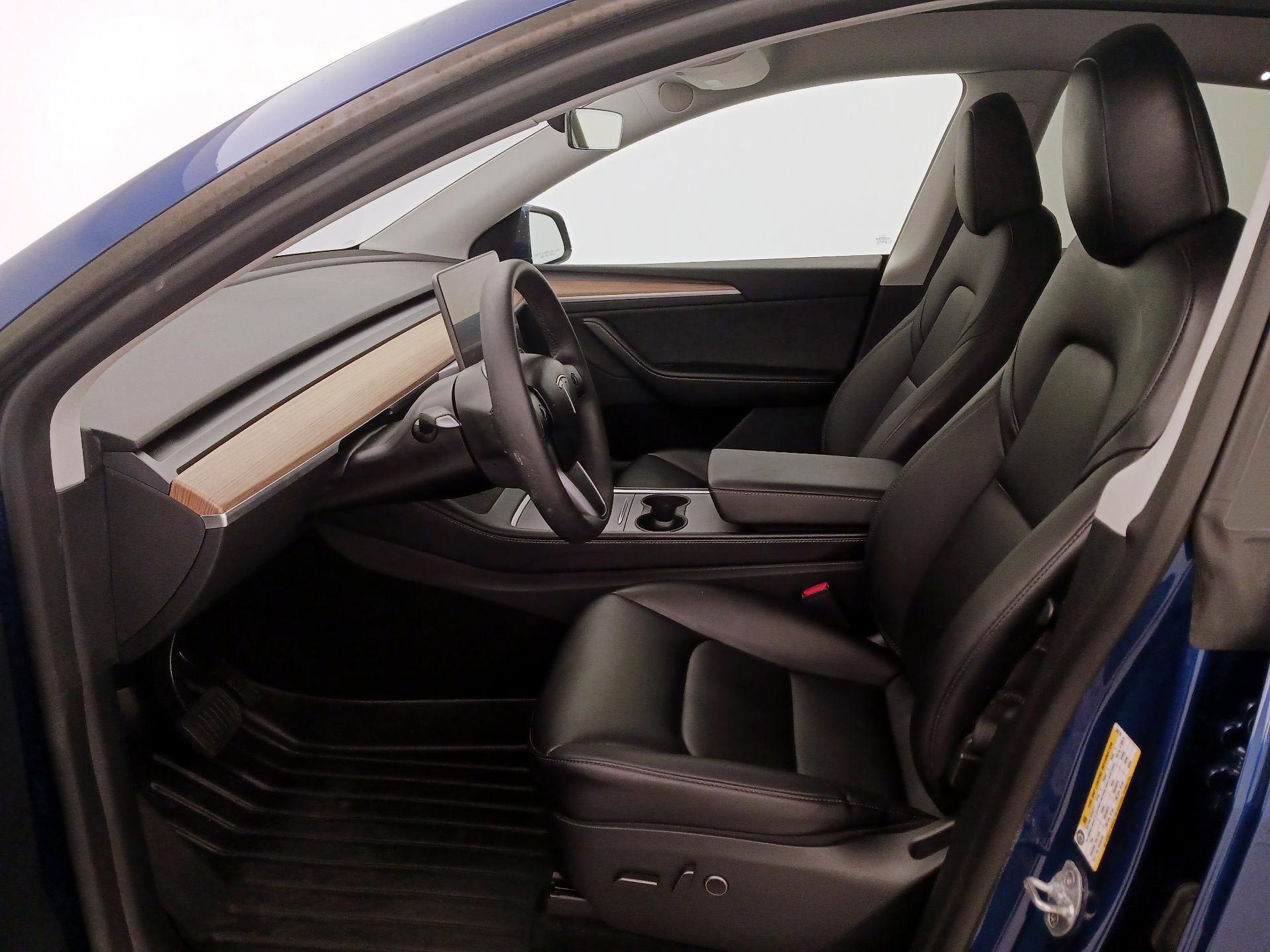Thumbnail: 2024 Tesla Model Y - 11