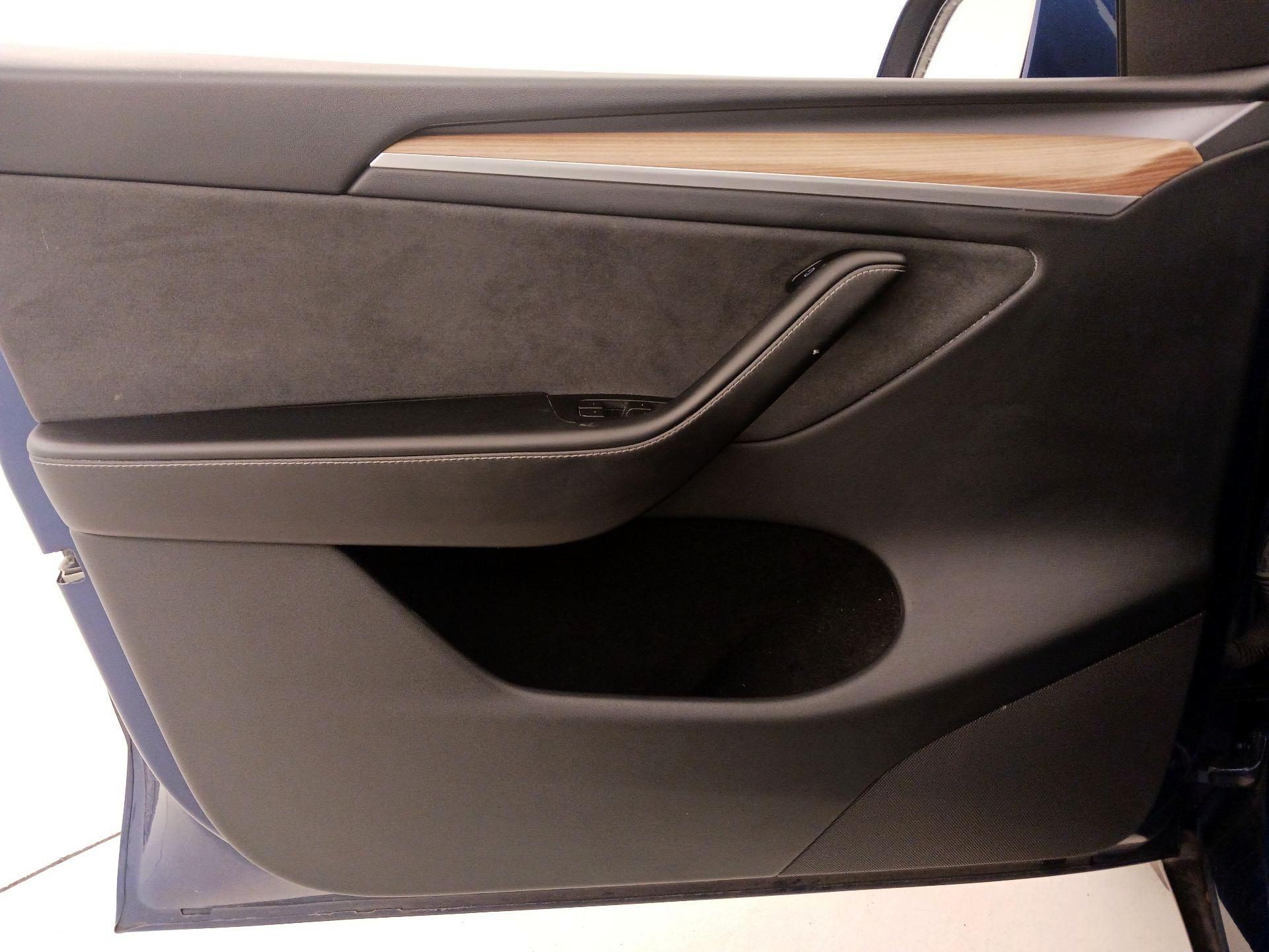Thumbnail: 2024 Tesla Model Y - 12