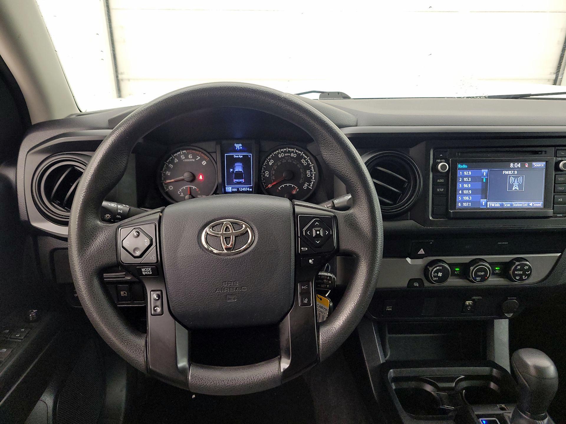 Thumbnail: 2019 Toyota Tacoma - 10