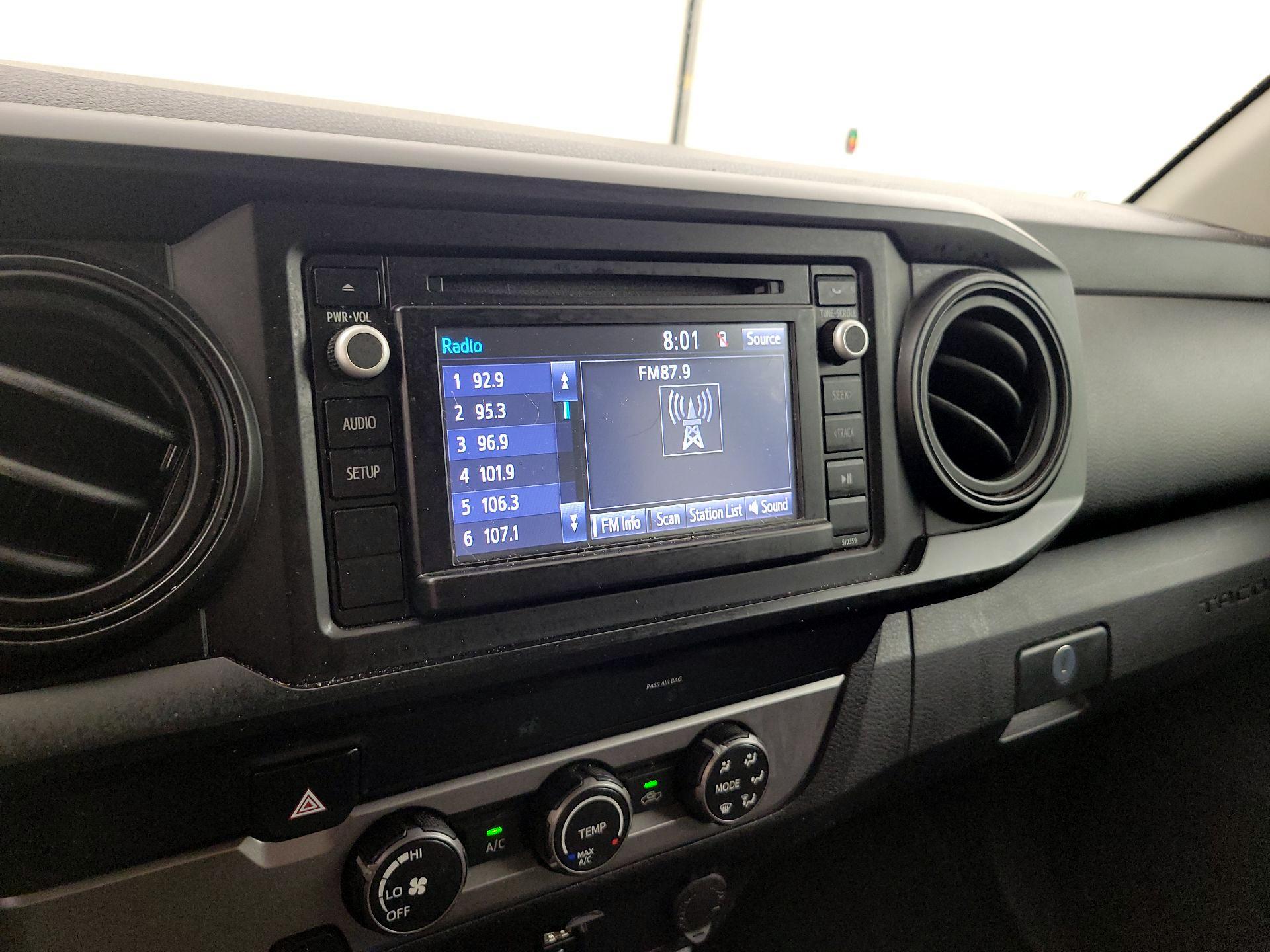 Thumbnail: 2019 Toyota Tacoma - 15