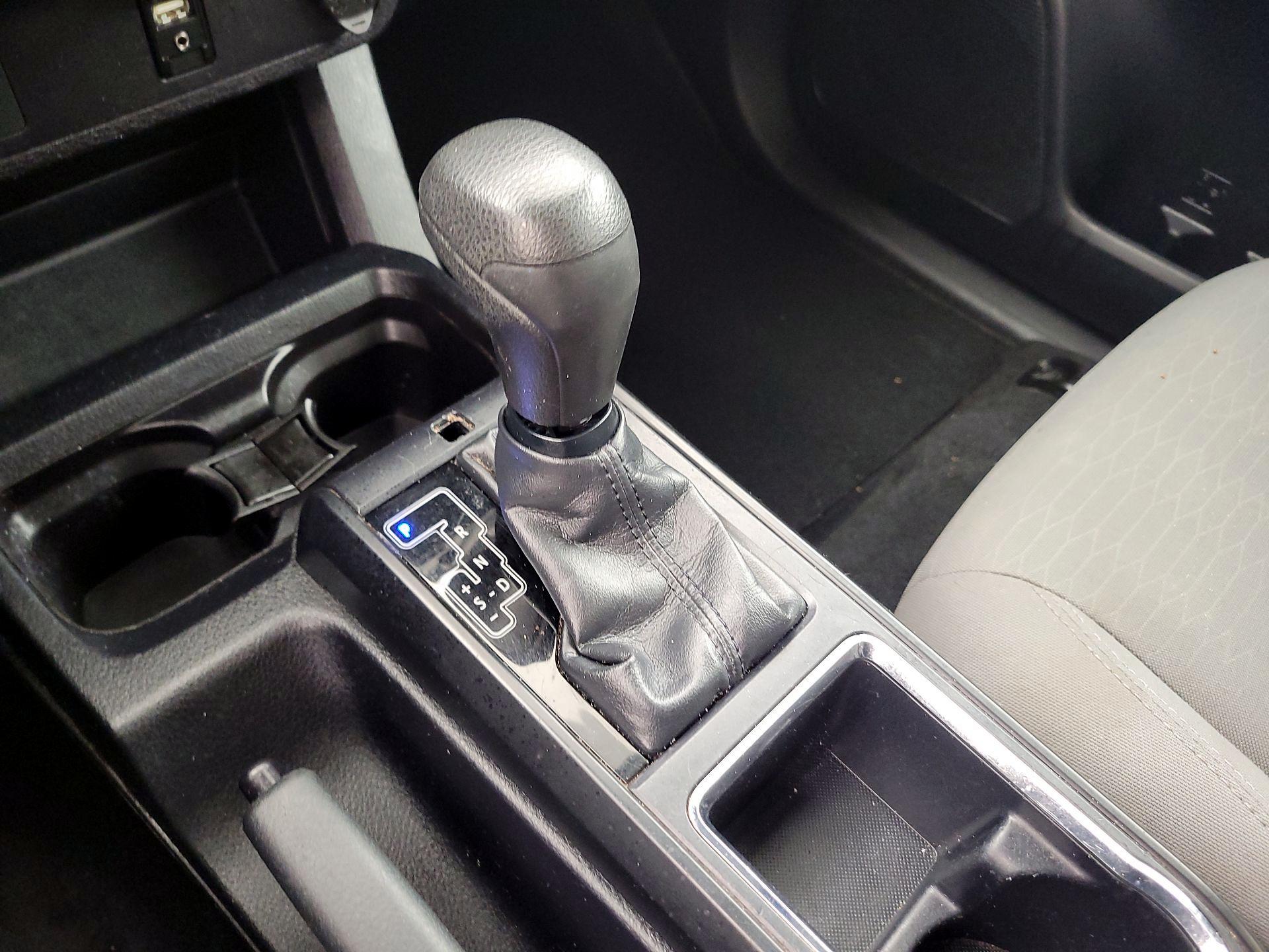 Thumbnail: 2019 Toyota Tacoma - 17