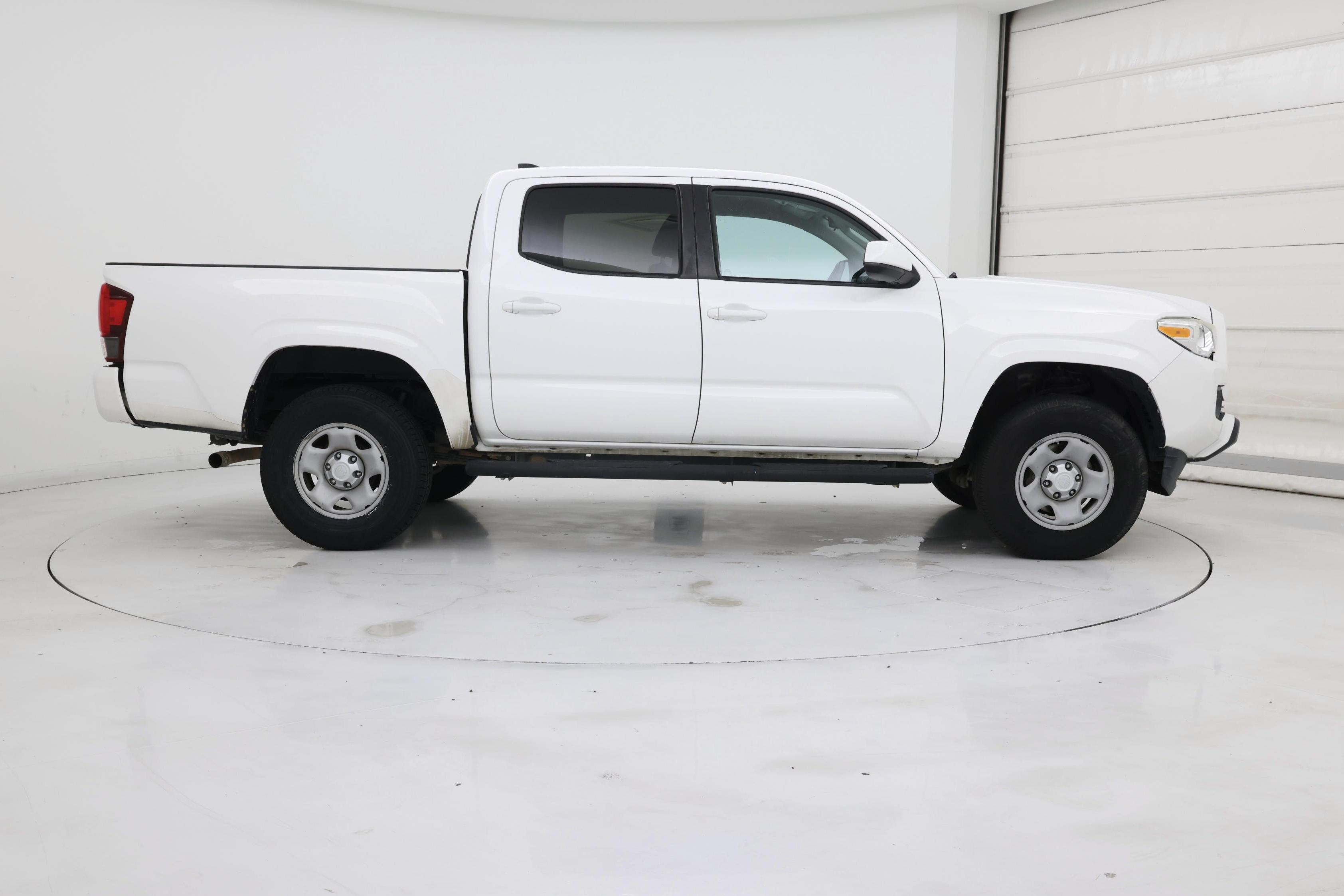 Thumbnail: 2019 Toyota Tacoma - 7