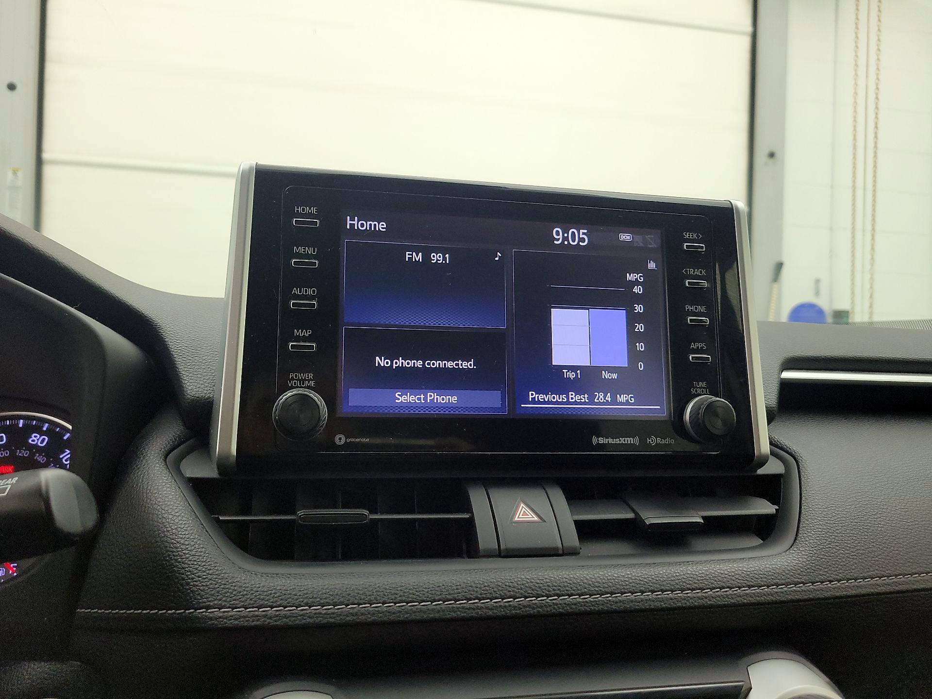 Thumbnail: 2019 Toyota RAV4 - 15
