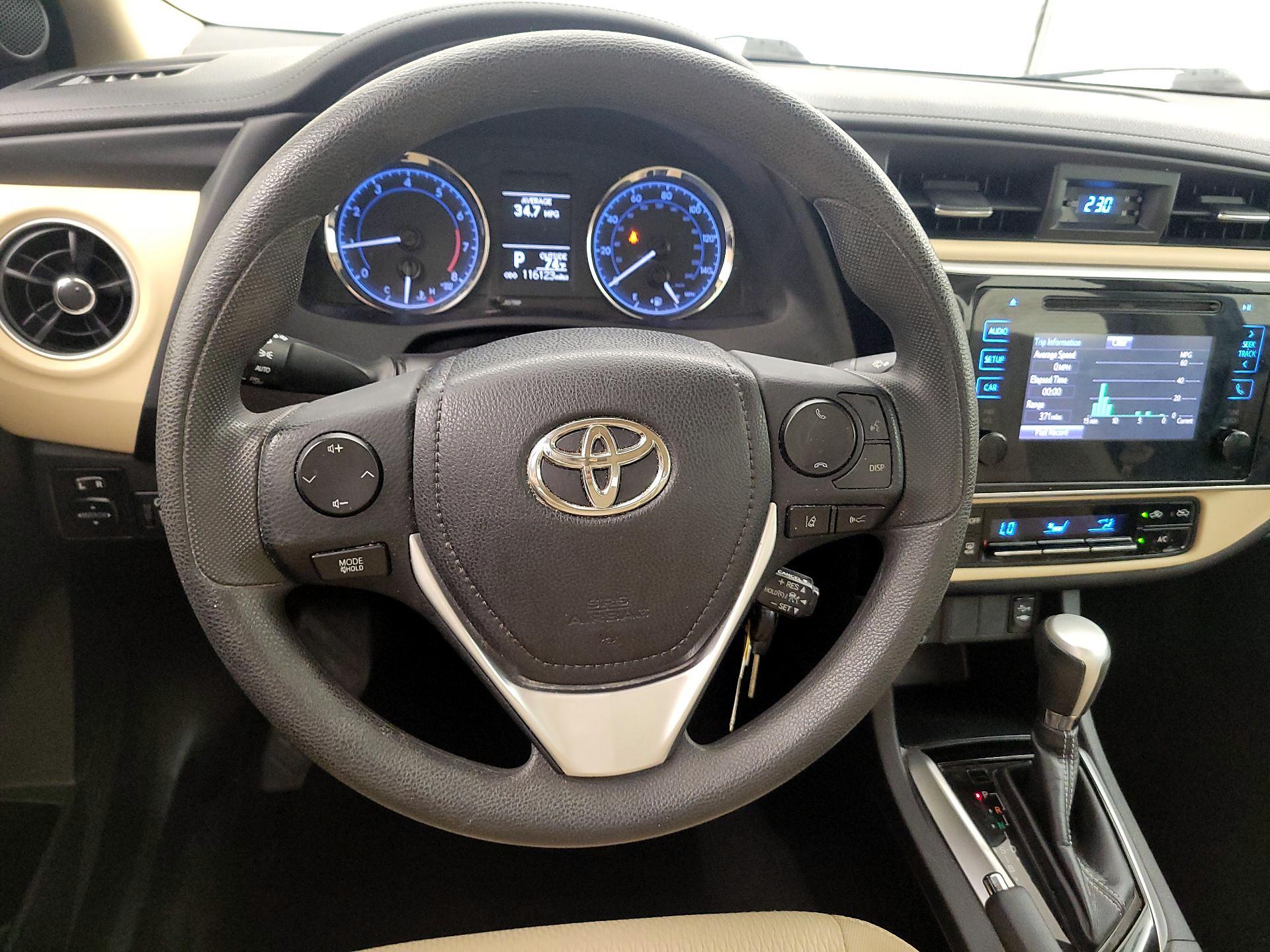 Thumbnail: 2018 Toyota Corolla - 10