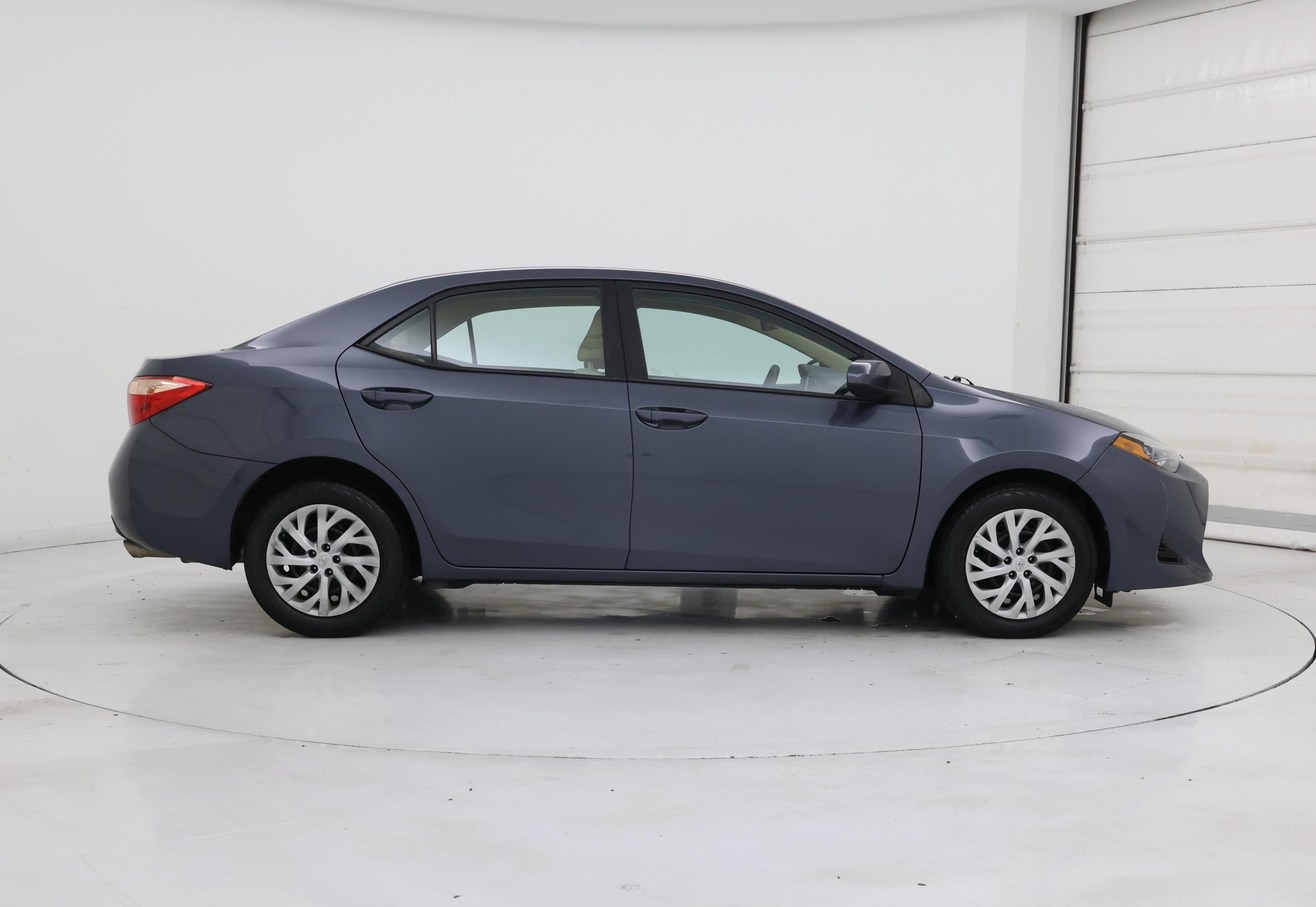 Thumbnail: 2018 Toyota Corolla - 7
