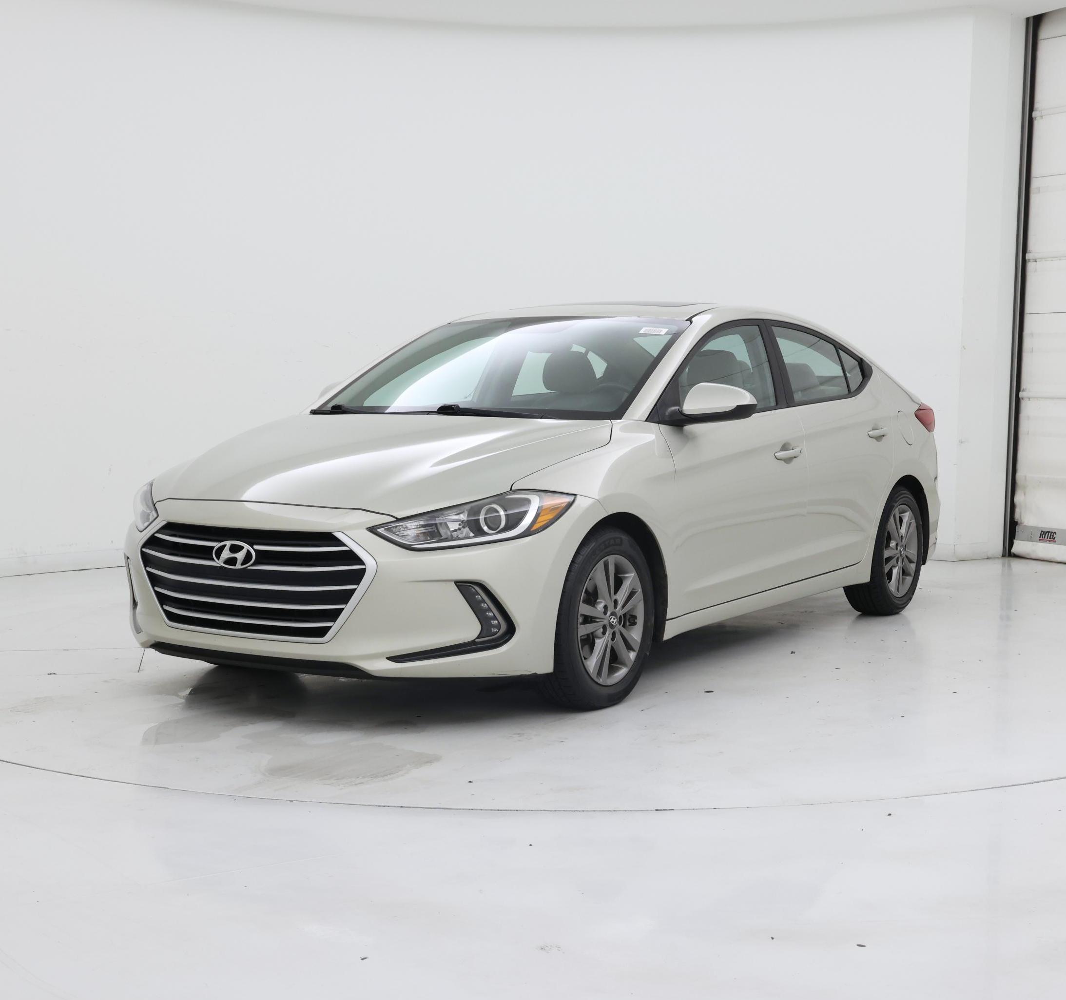 Thumbnail: 2017 Hyundai Elantra - 4