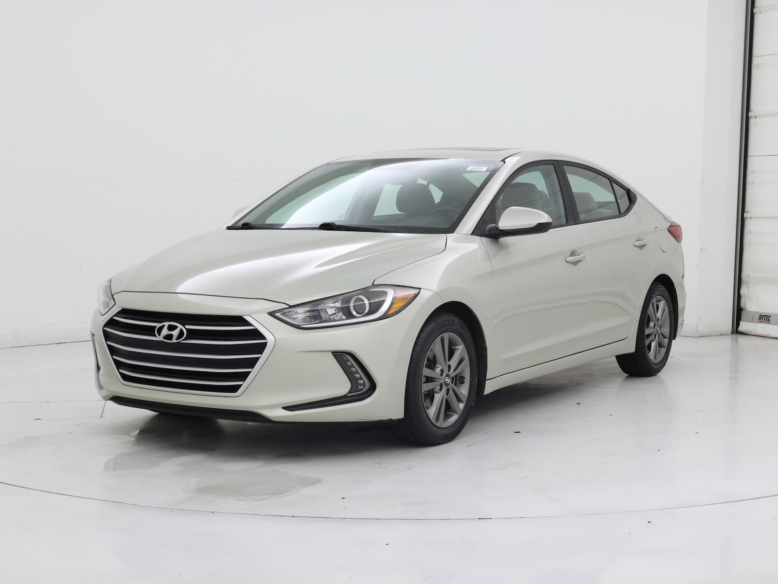 2017 Hyundai Elantra Value Edition - Photo 5
