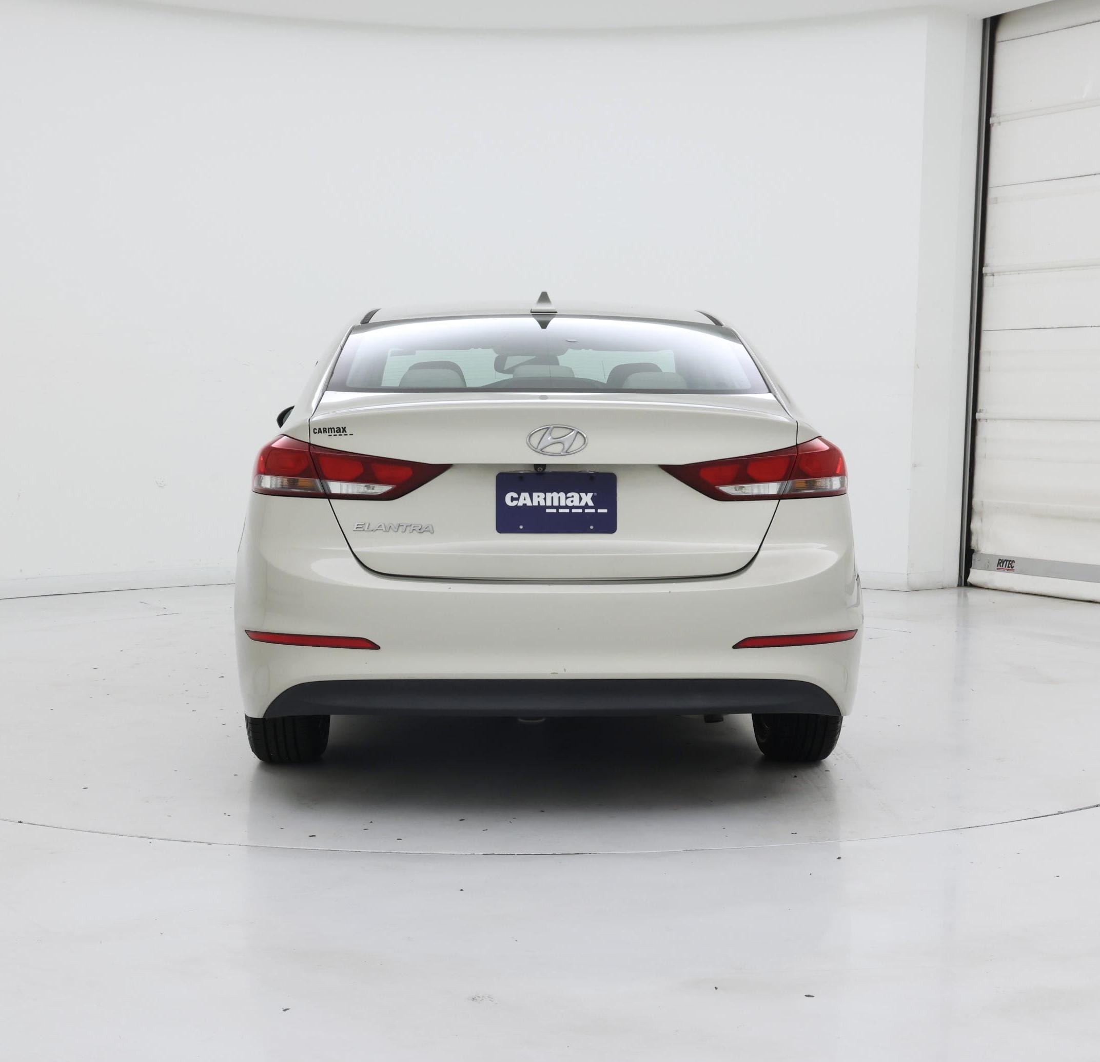 Thumbnail: 2017 Hyundai Elantra - 6