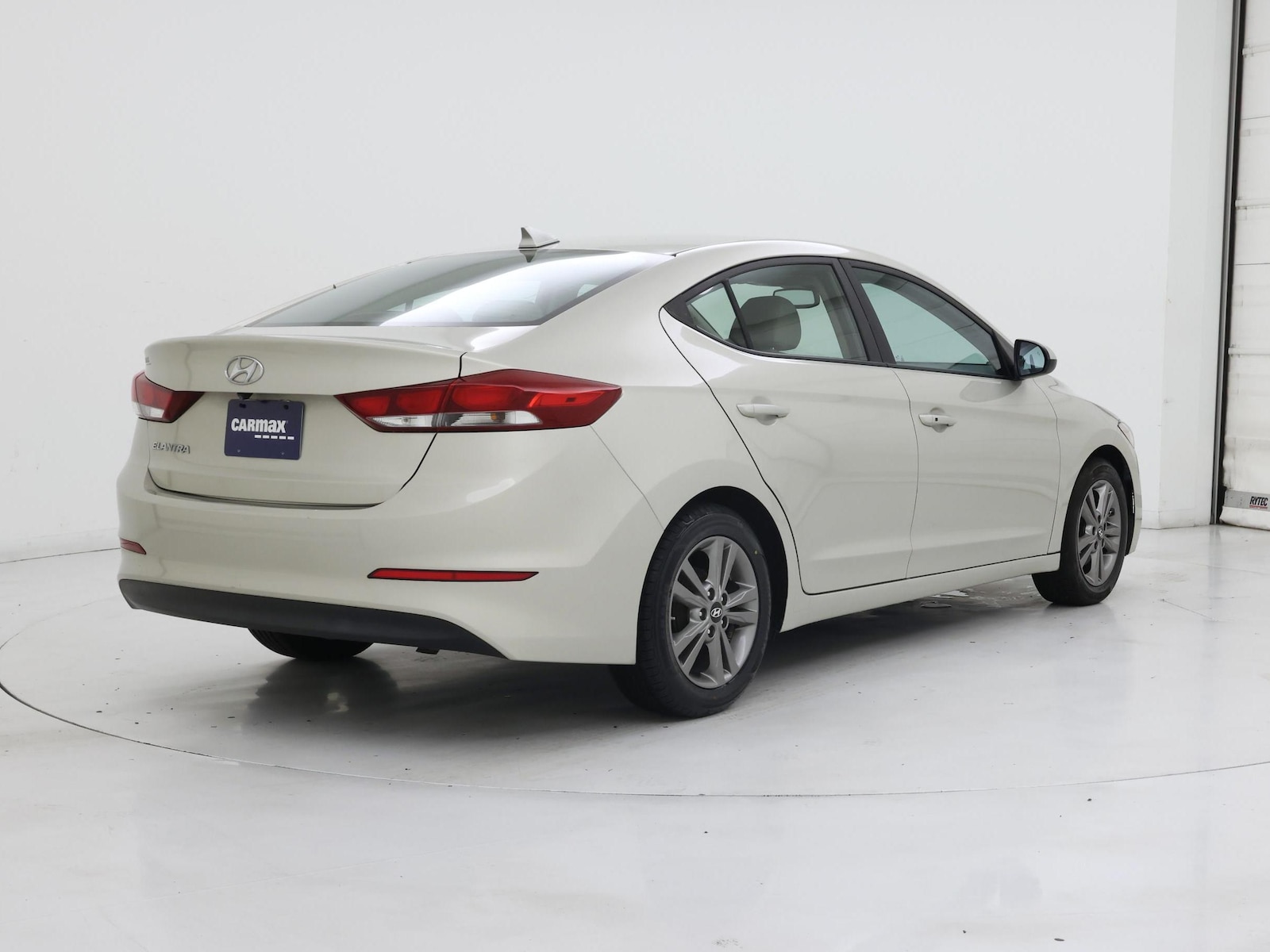 2017 Hyundai Elantra Value Edition - Photo 9