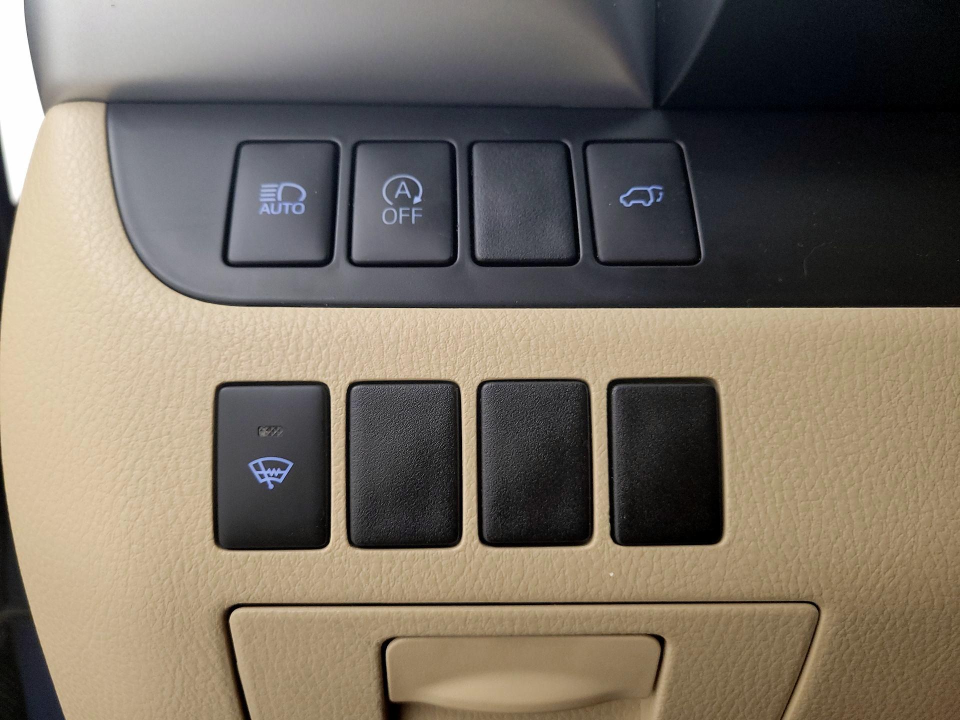 Thumbnail: 2019 Toyota Highlander - 13
