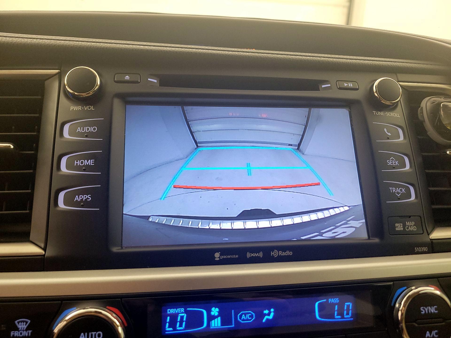 Thumbnail: 2019 Toyota Highlander - 15